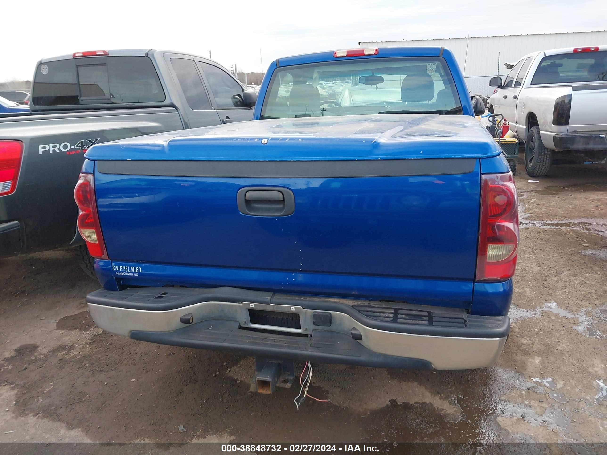 Photo 16 VIN: 1GCEC14V33Z272843 - CHEVROLET SILVERADO 