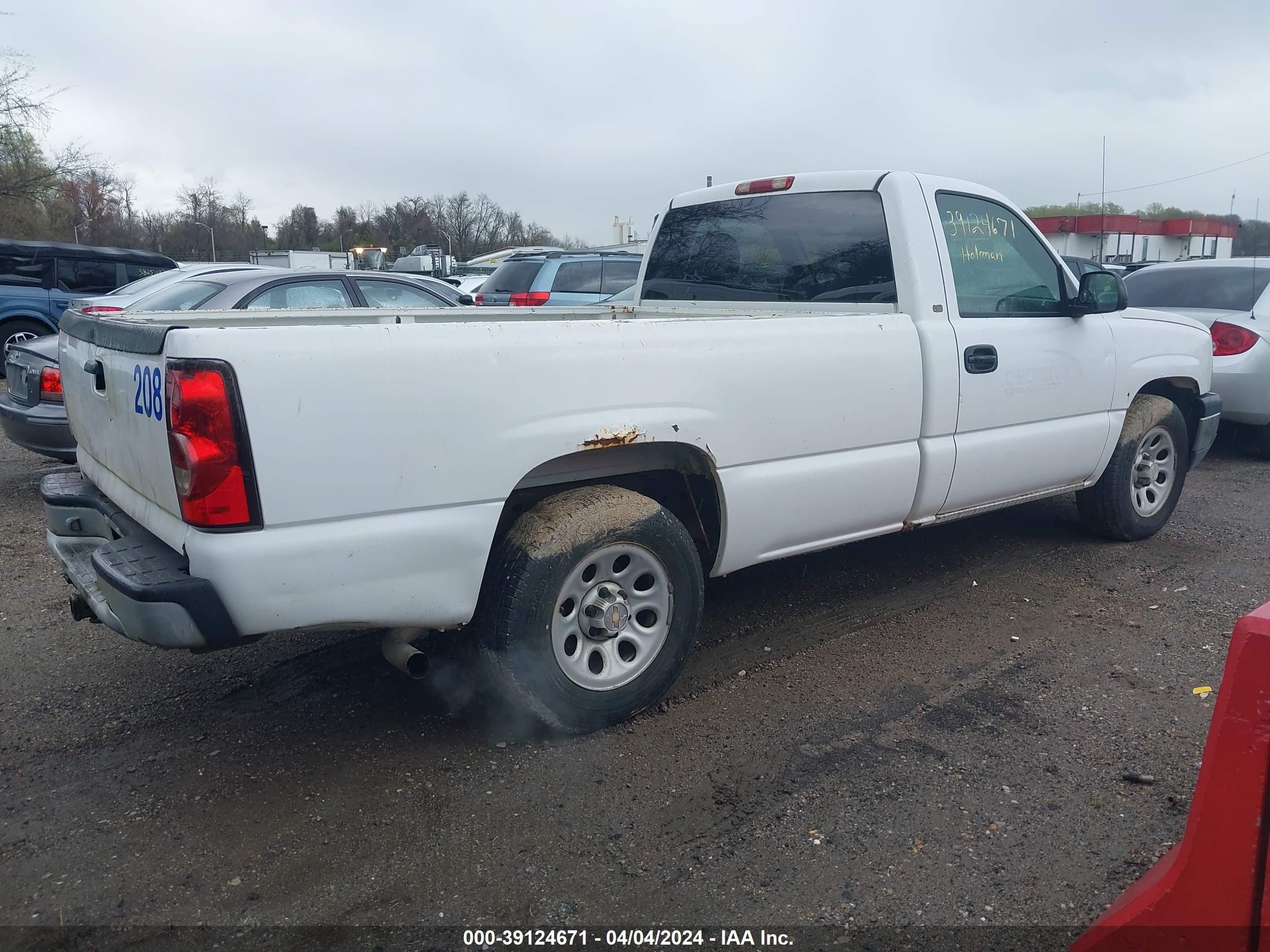 Photo 3 VIN: 1GCEC14V35Z357636 - CHEVROLET SILVERADO 