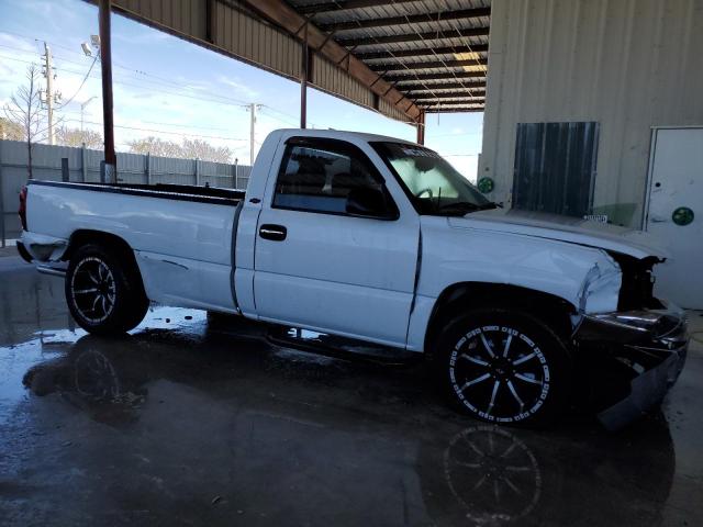 Photo 3 VIN: 1GCEC14V65Z250483 - CHEVROLET SILVERADO 