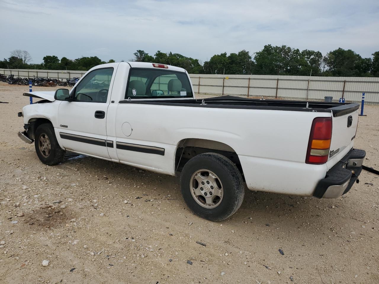 Photo 1 VIN: 1GCEC14V71E185547 - CHEVROLET SILVERADO 