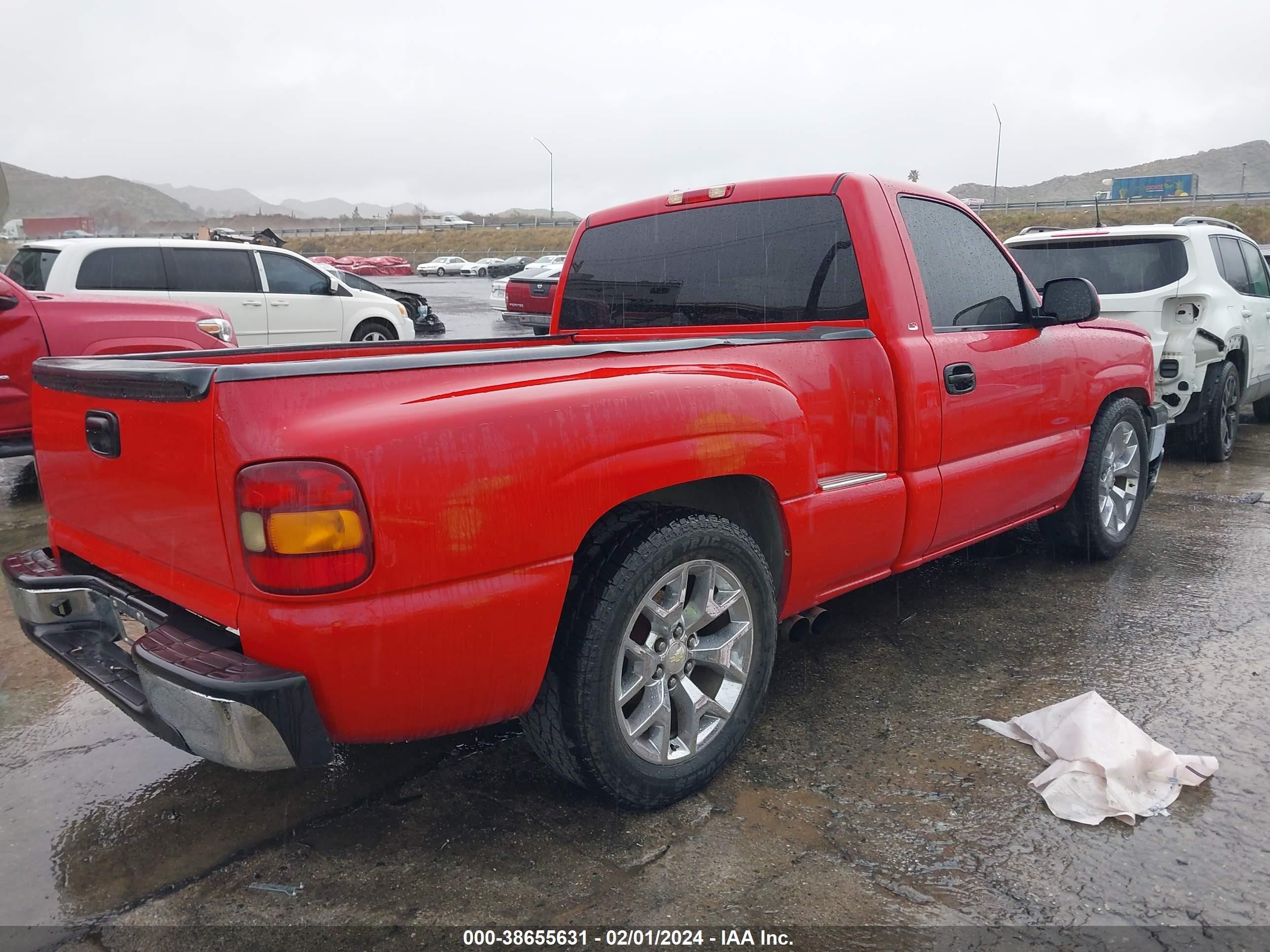 Photo 3 VIN: 1GCEC14V74Z111462 - CHEVROLET SILVERADO 