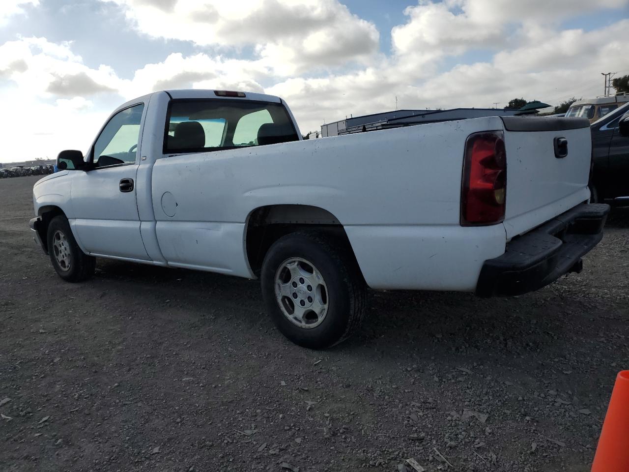 Photo 1 VIN: 1GCEC14V93Z202151 - CHEVROLET SILVERADO 