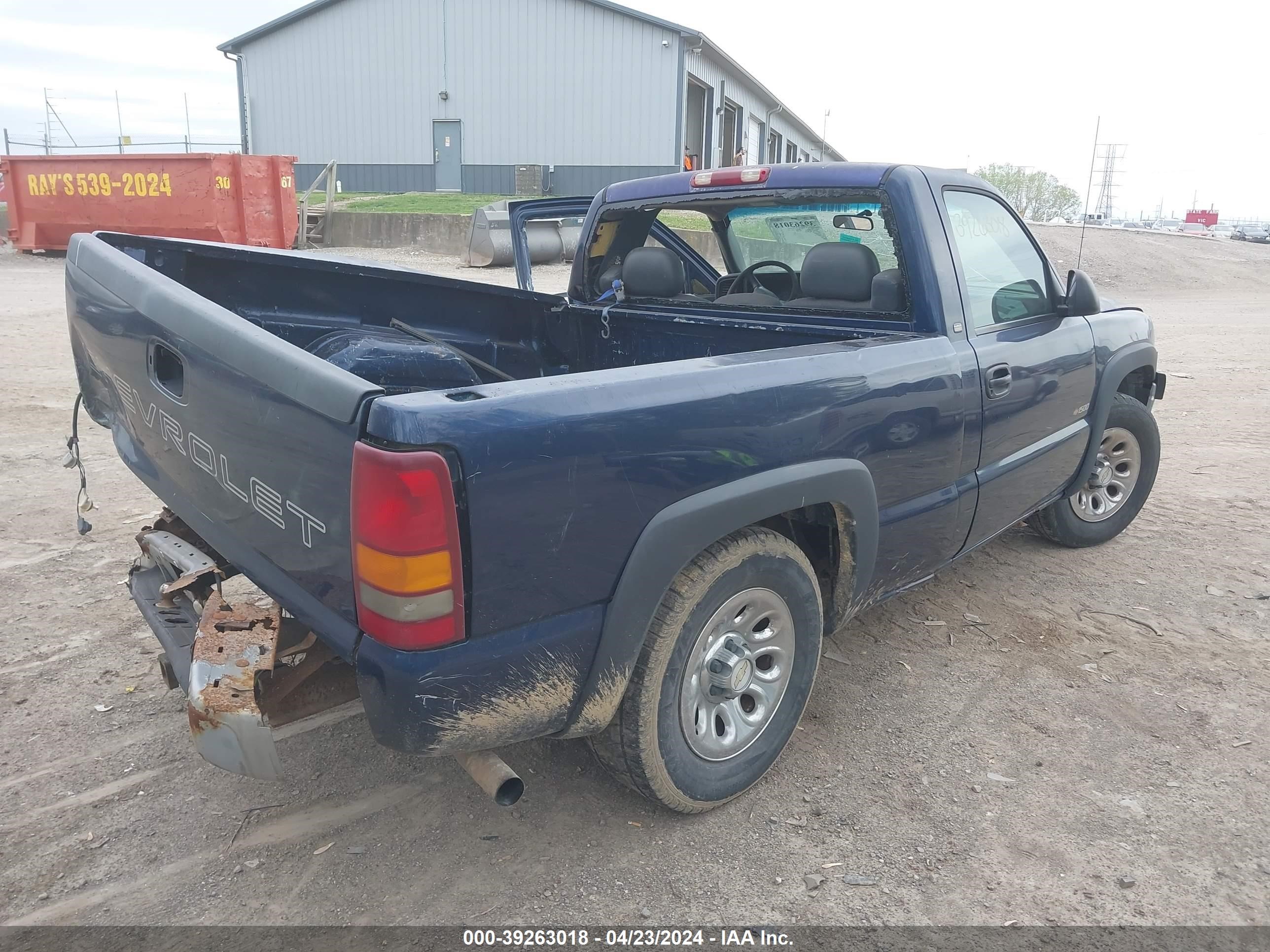 Photo 3 VIN: 1GCEC14V9XZ151711 - CHEVROLET SILVERADO 