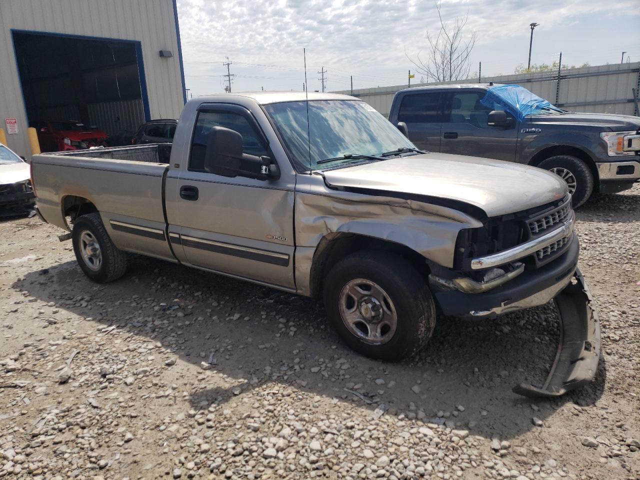 Photo 3 VIN: 1GCEC14V9YE291508 - CHEVROLET SILVERADO 