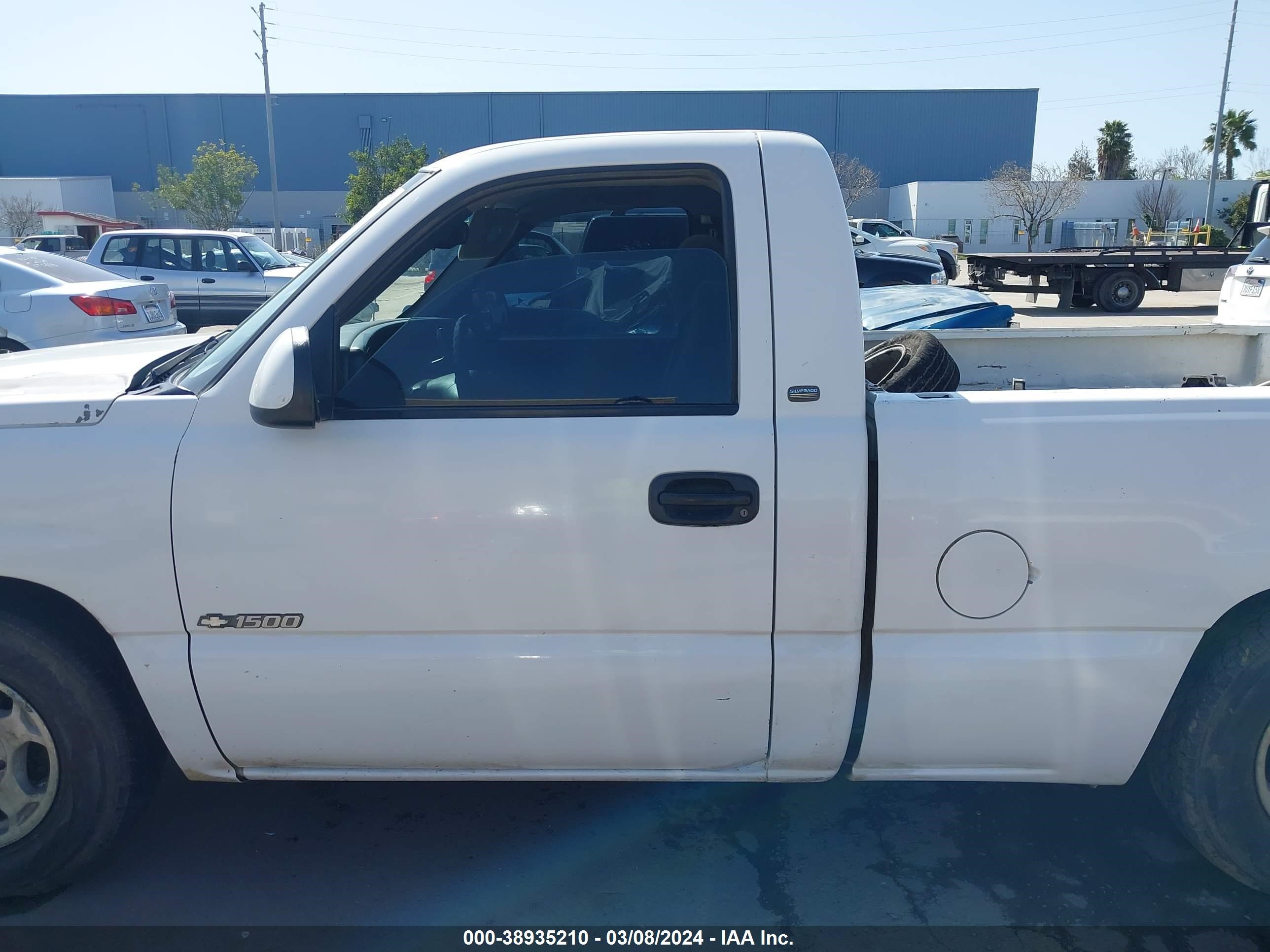 Photo 12 VIN: 1GCEC14VX3Z276663 - CHEVROLET SILVERADO 