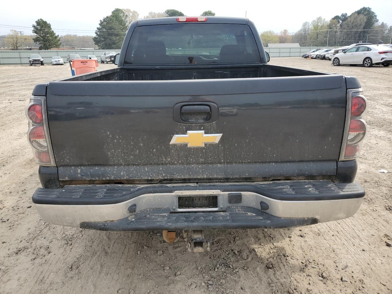 Photo 5 VIN: 1GCEC14VX3Z277991 - CHEVROLET SILVERADO 