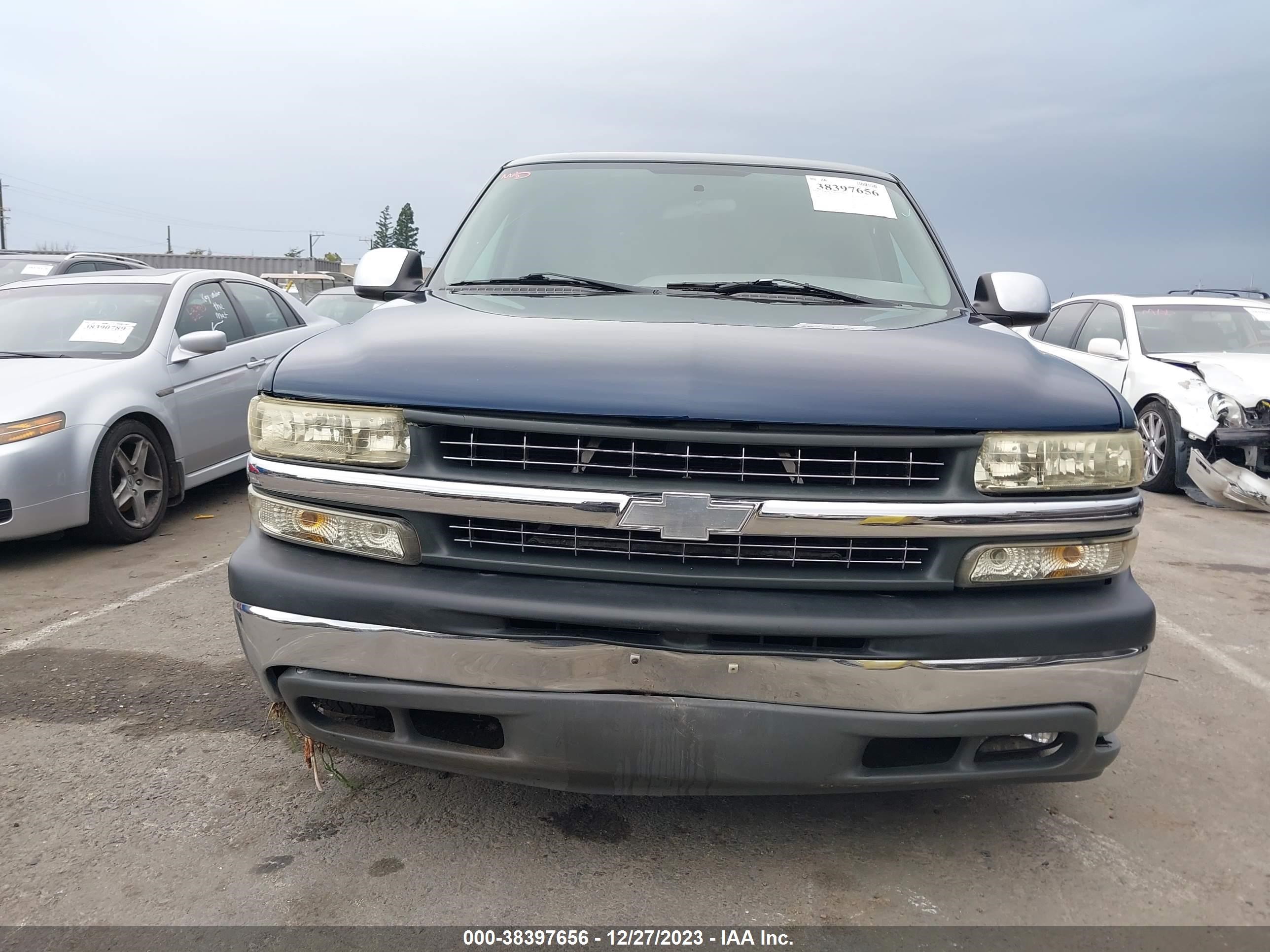 Photo 12 VIN: 1GCEC14VXYZ143537 - CHEVROLET SILVERADO 