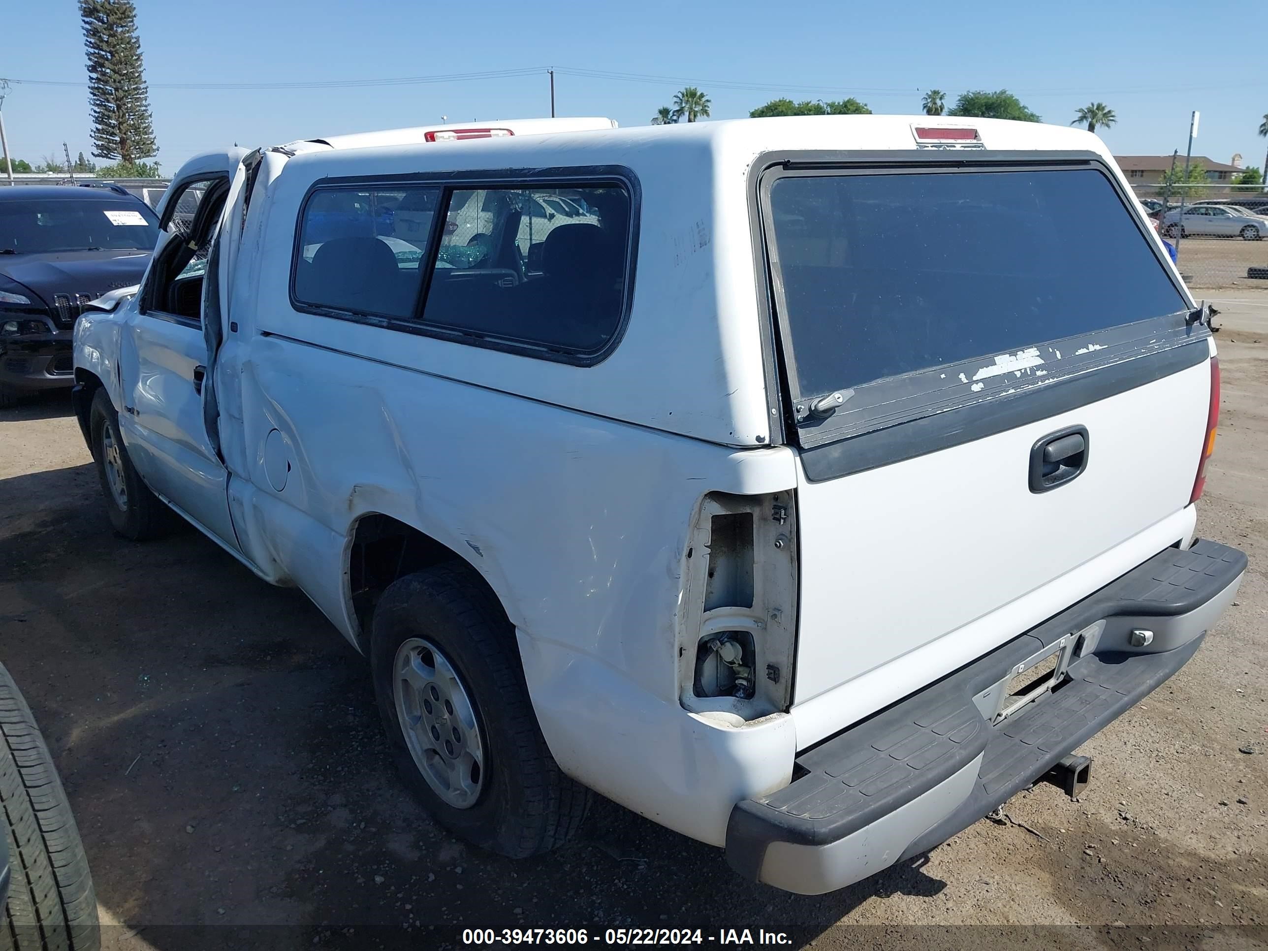 Photo 2 VIN: 1GCEC14W0XZ198179 - CHEVROLET SILVERADO 