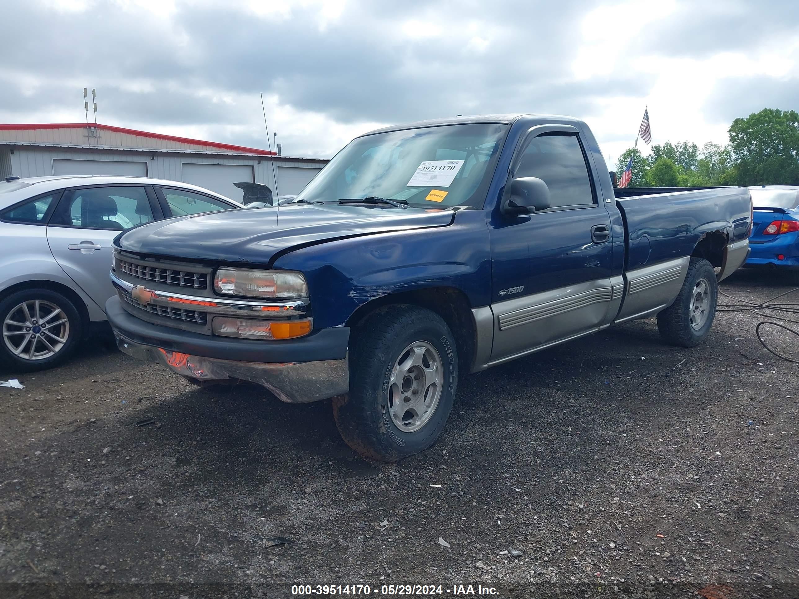 Photo 1 VIN: 1GCEC14W1XE245078 - CHEVROLET SILVERADO 