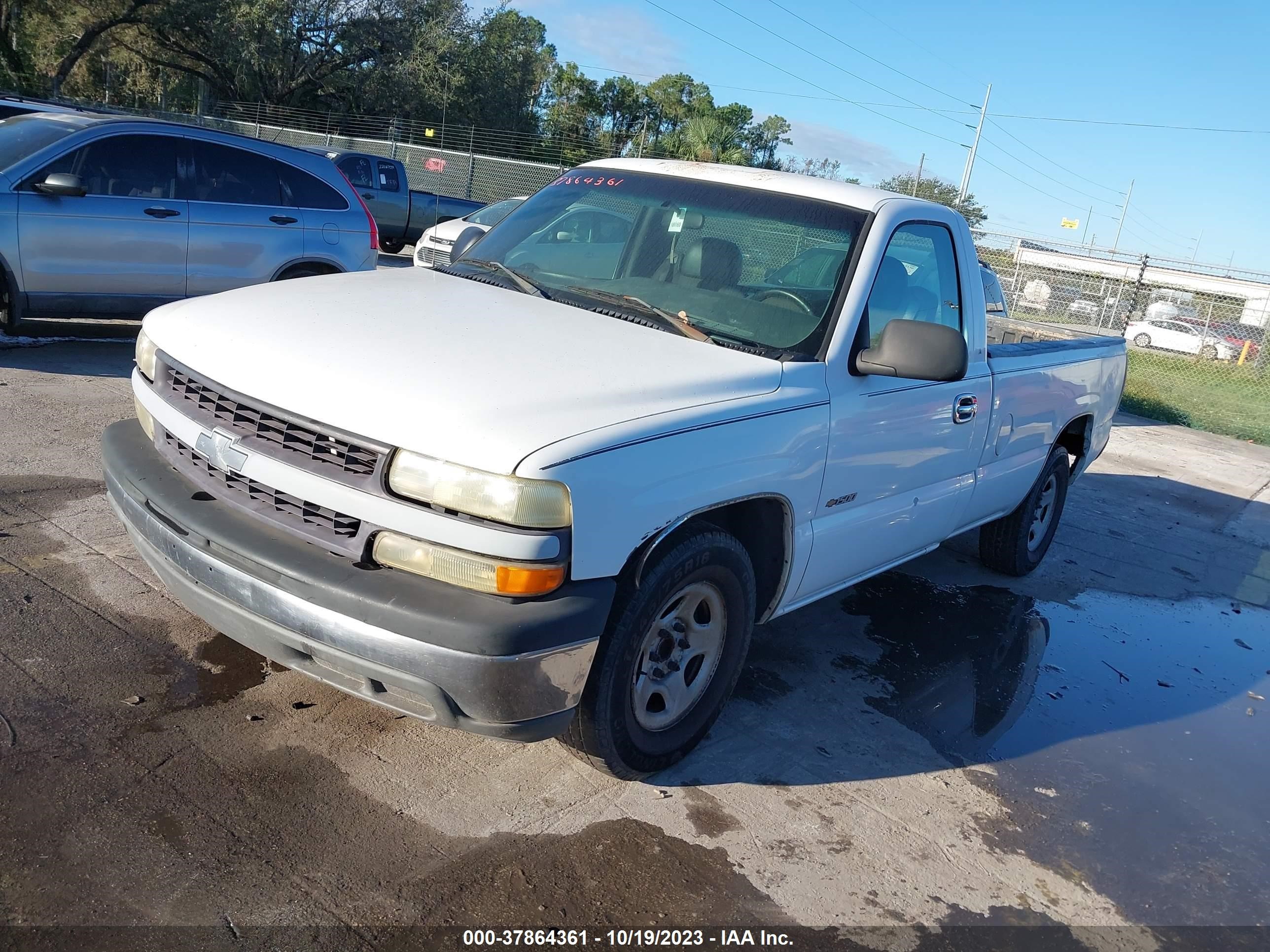 Photo 1 VIN: 1GCEC14W52Z326411 - CHEVROLET SILVERADO 