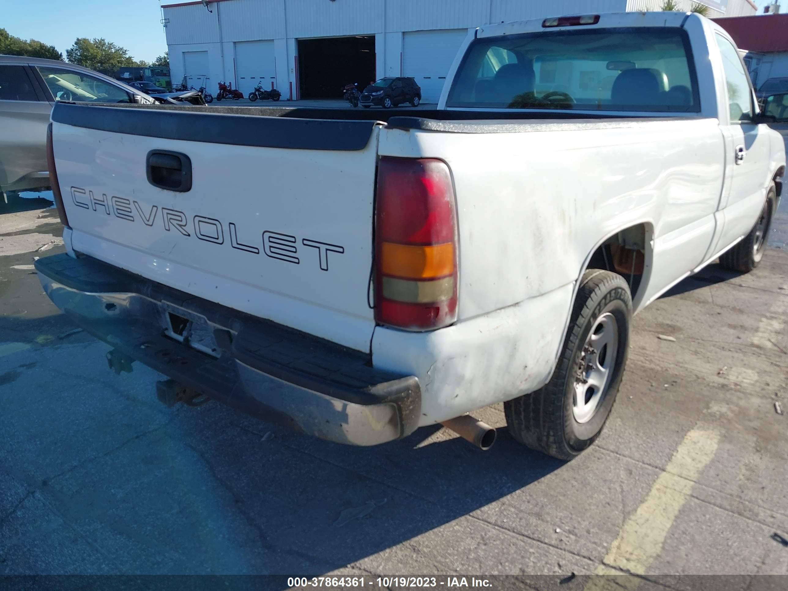 Photo 5 VIN: 1GCEC14W52Z326411 - CHEVROLET SILVERADO 