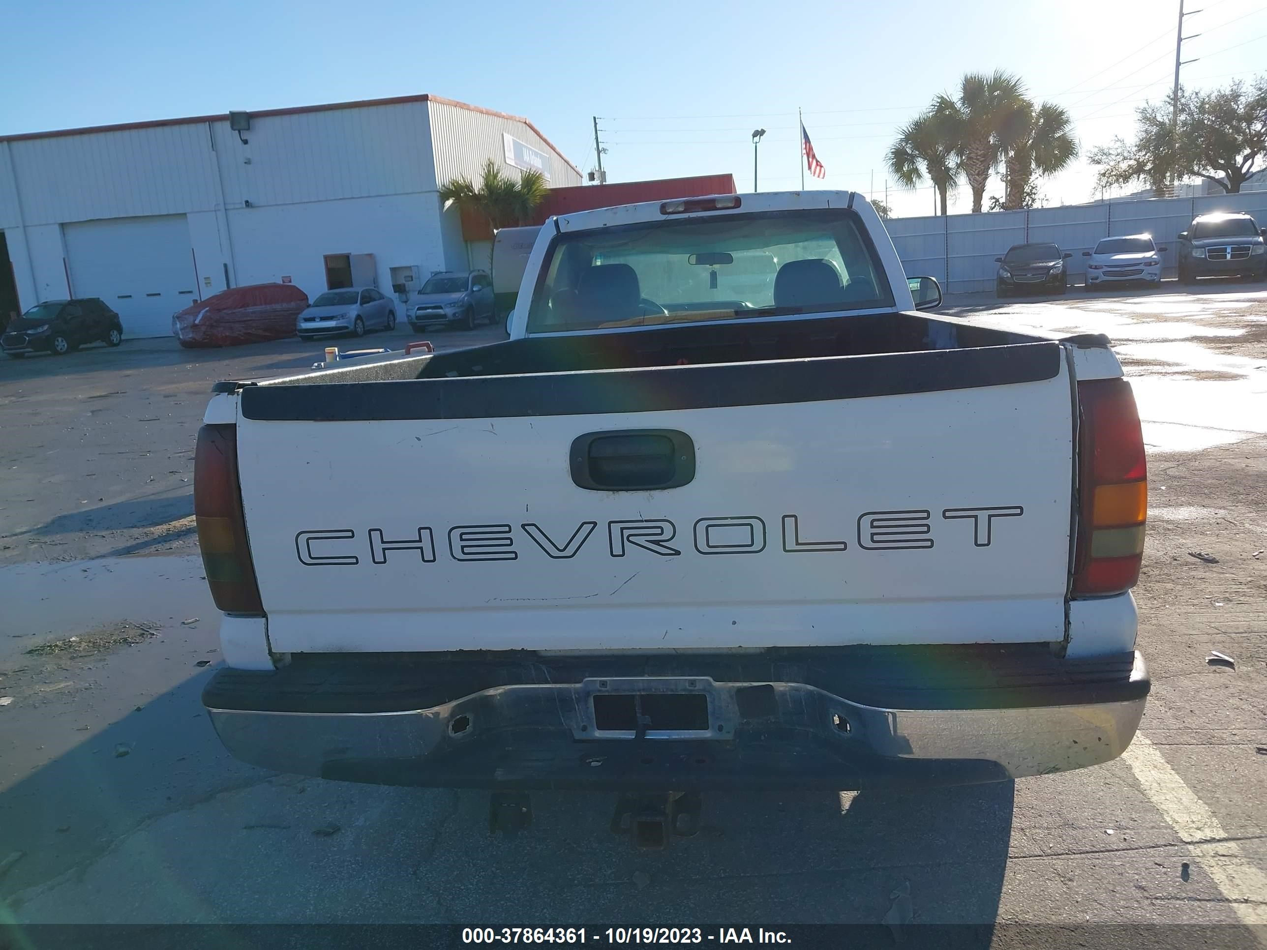 Photo 7 VIN: 1GCEC14W52Z326411 - CHEVROLET SILVERADO 