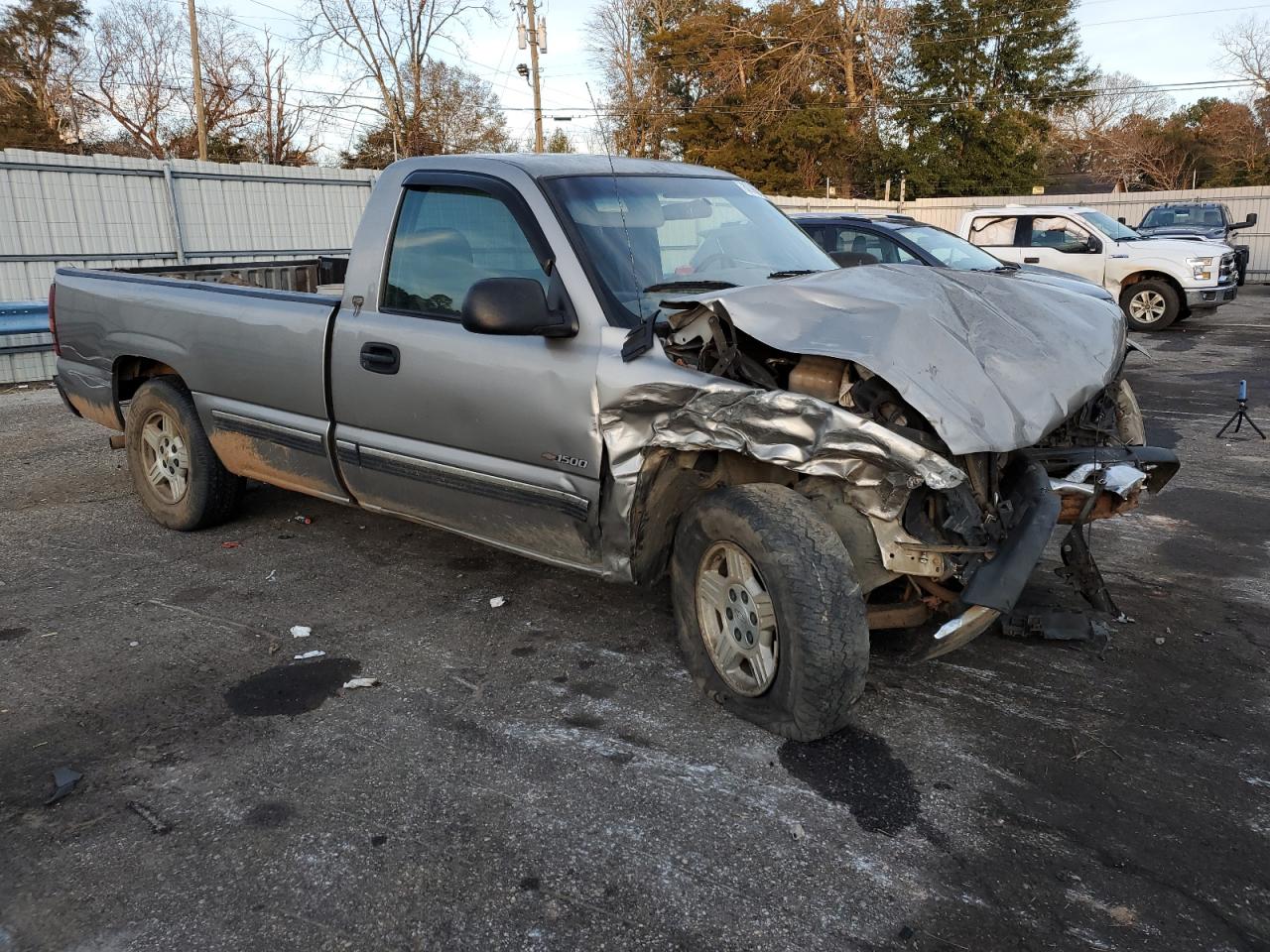 Photo 3 VIN: 1GCEC14W71Z154297 - CHEVROLET SILVERADO 