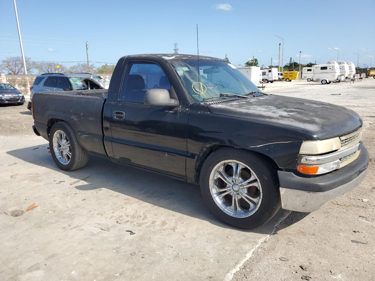 Photo 3 VIN: 1GCEC14W71Z157264 - CHEVROLET SILVERADO 