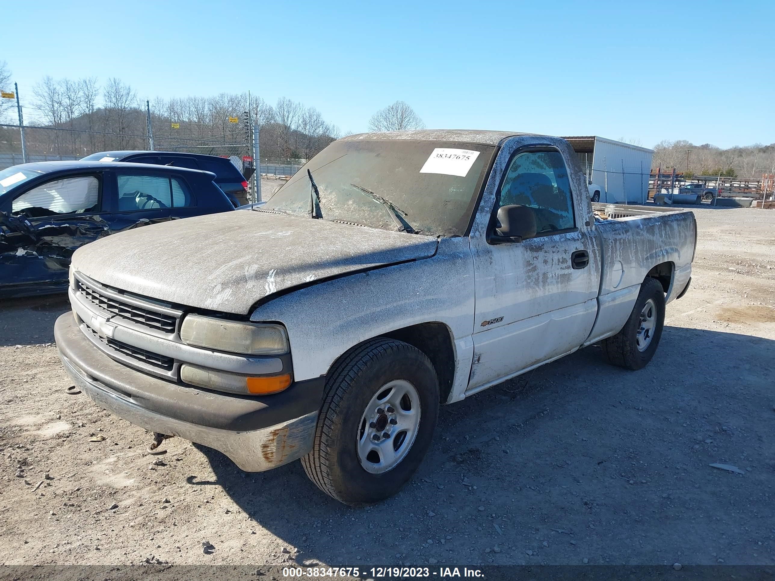 Photo 1 VIN: 1GCEC14W8YZ342353 - CHEVROLET SILVERADO 