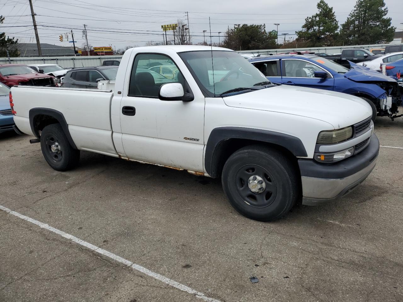 Photo 3 VIN: 1GCEC14W92Z152116 - CHEVROLET SILVERADO 