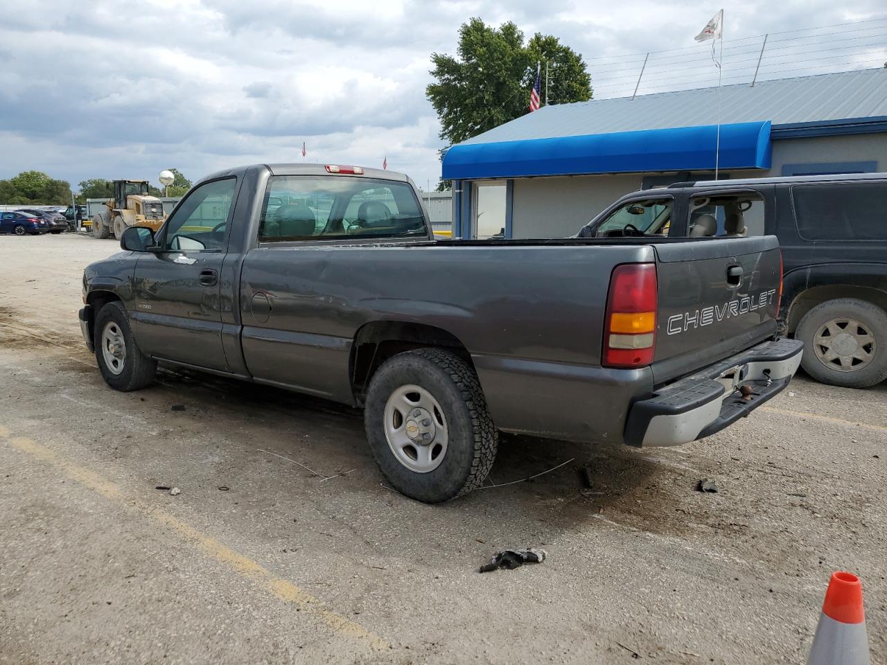 Photo 1 VIN: 1GCEC14W92Z302032 - CHEVROLET SILVERADO 