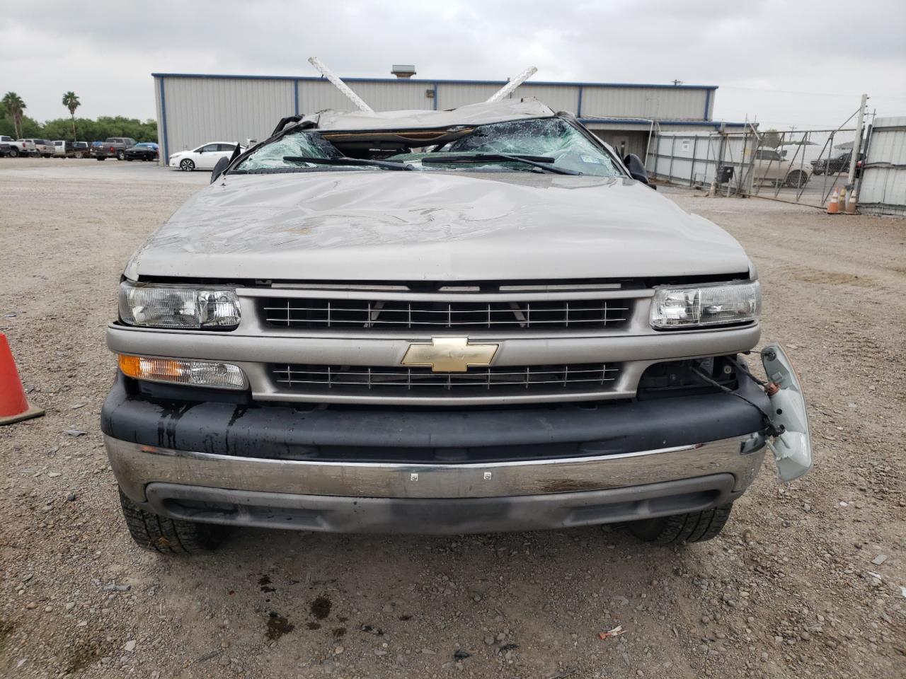 Photo 4 VIN: 1GCEC14W92Z310812 - CHEVROLET SILVERADO 