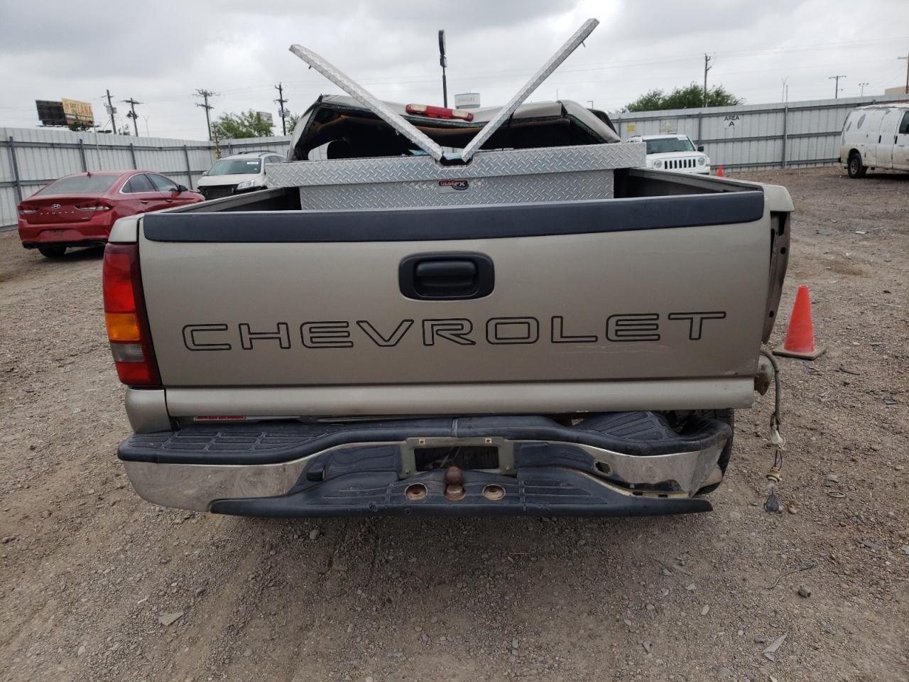 Photo 5 VIN: 1GCEC14W92Z310812 - CHEVROLET SILVERADO 