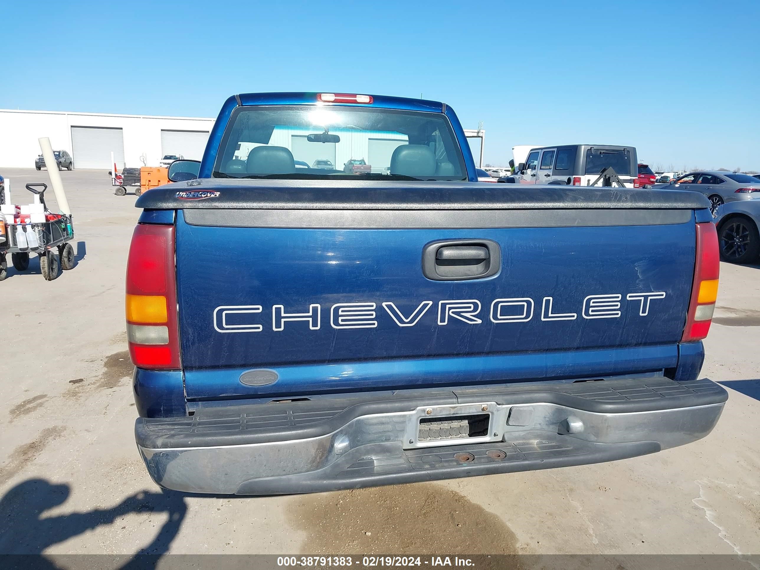 Photo 15 VIN: 1GCEC14WX1Z111038 - CHEVROLET SILVERADO 