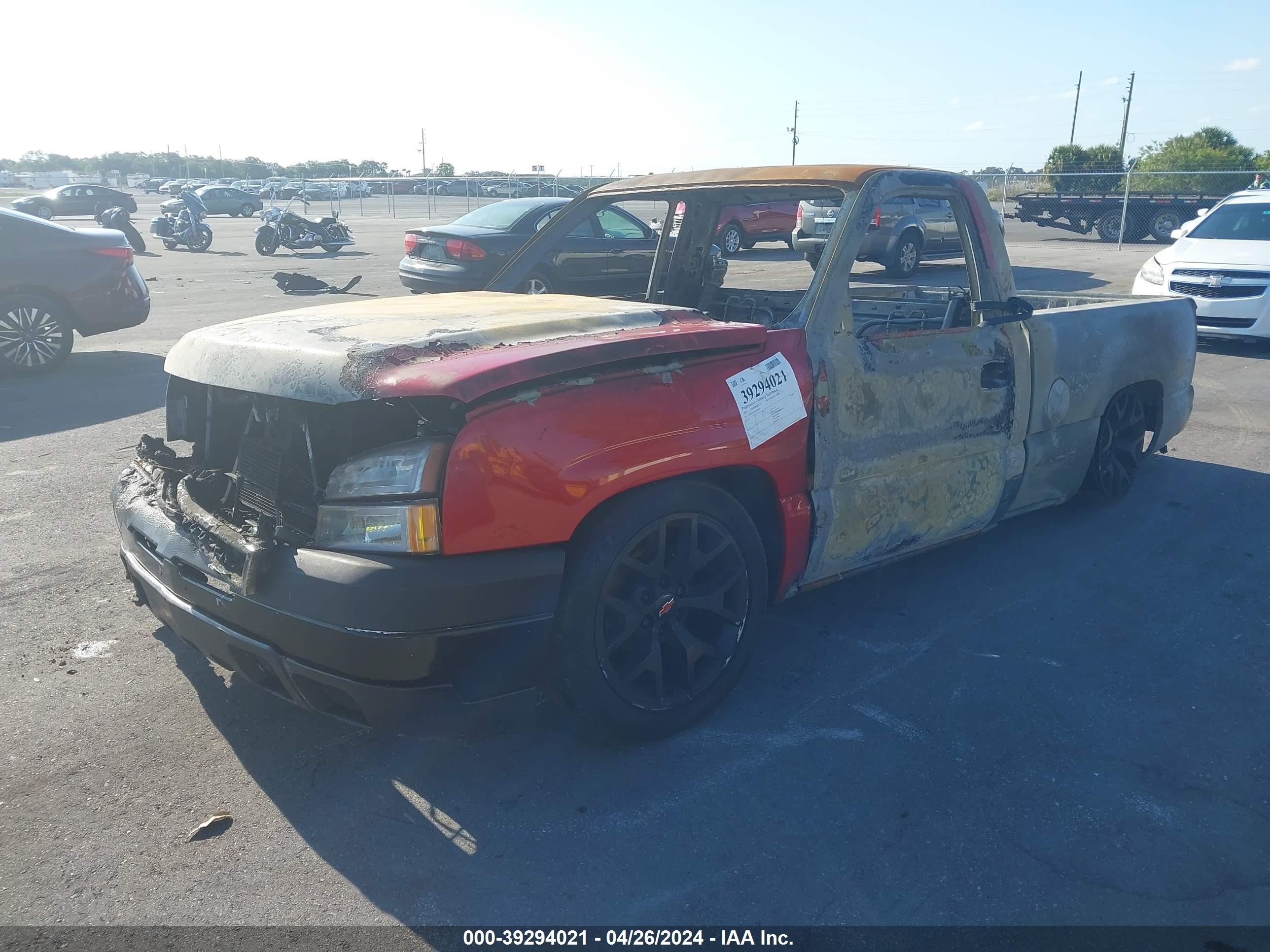 Photo 1 VIN: 1GCEC14X03Z260408 - CHEVROLET SILVERADO 