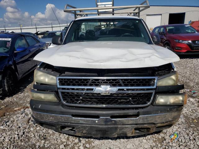 Photo 4 VIN: 1GCEC14X07Z172982 - CHEVROLET SILVERADO 