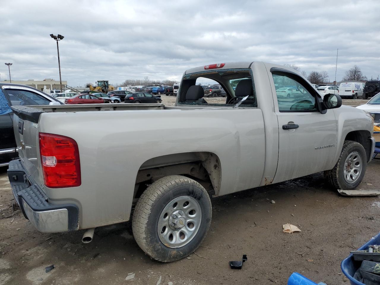 Photo 2 VIN: 1GCEC14X08Z234043 - CHEVROLET SILVERADO 