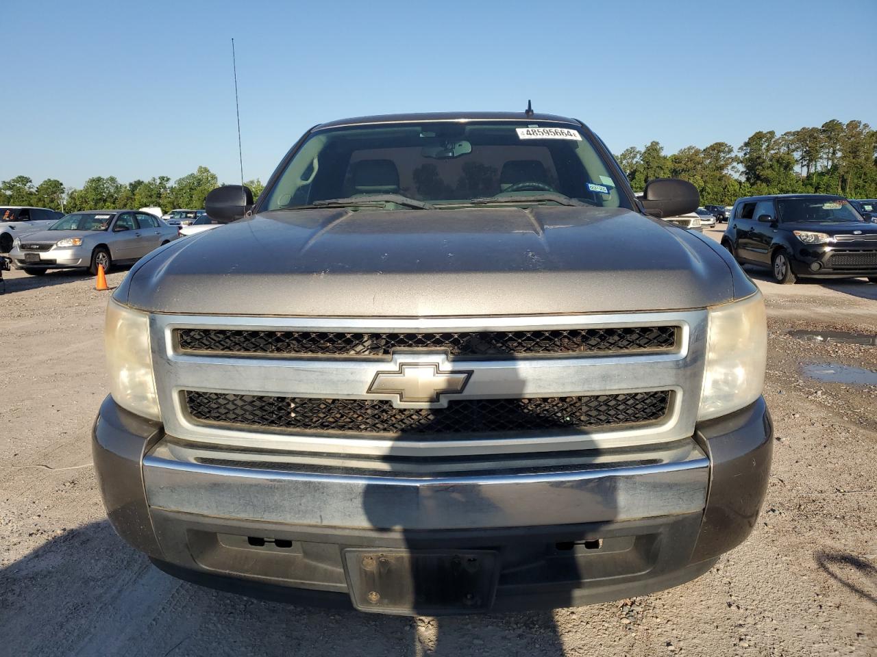 Photo 4 VIN: 1GCEC14X08Z246015 - CHEVROLET SILVERADO 