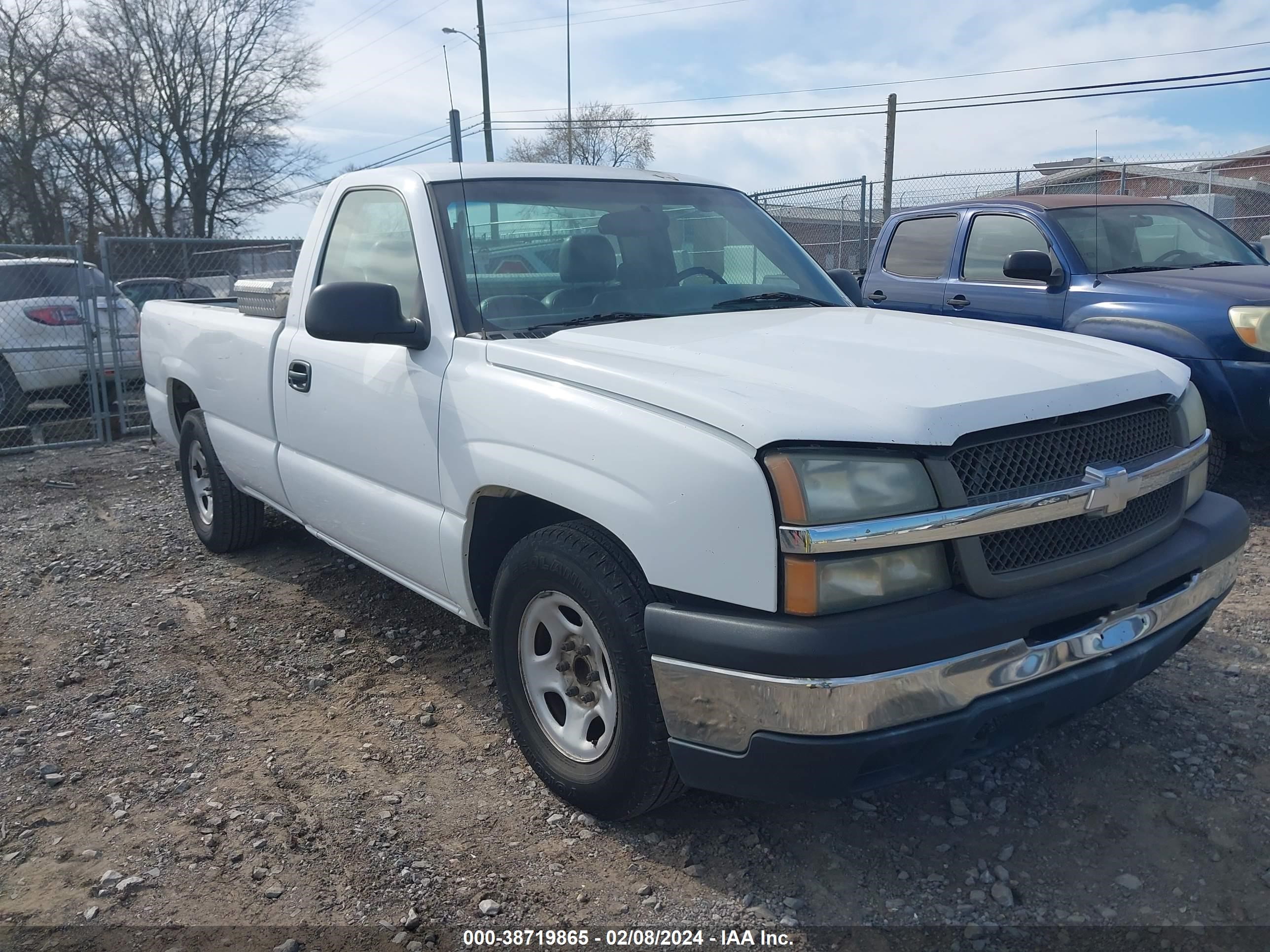 Photo 0 VIN: 1GCEC14X13Z331860 - CHEVROLET SILVERADO 