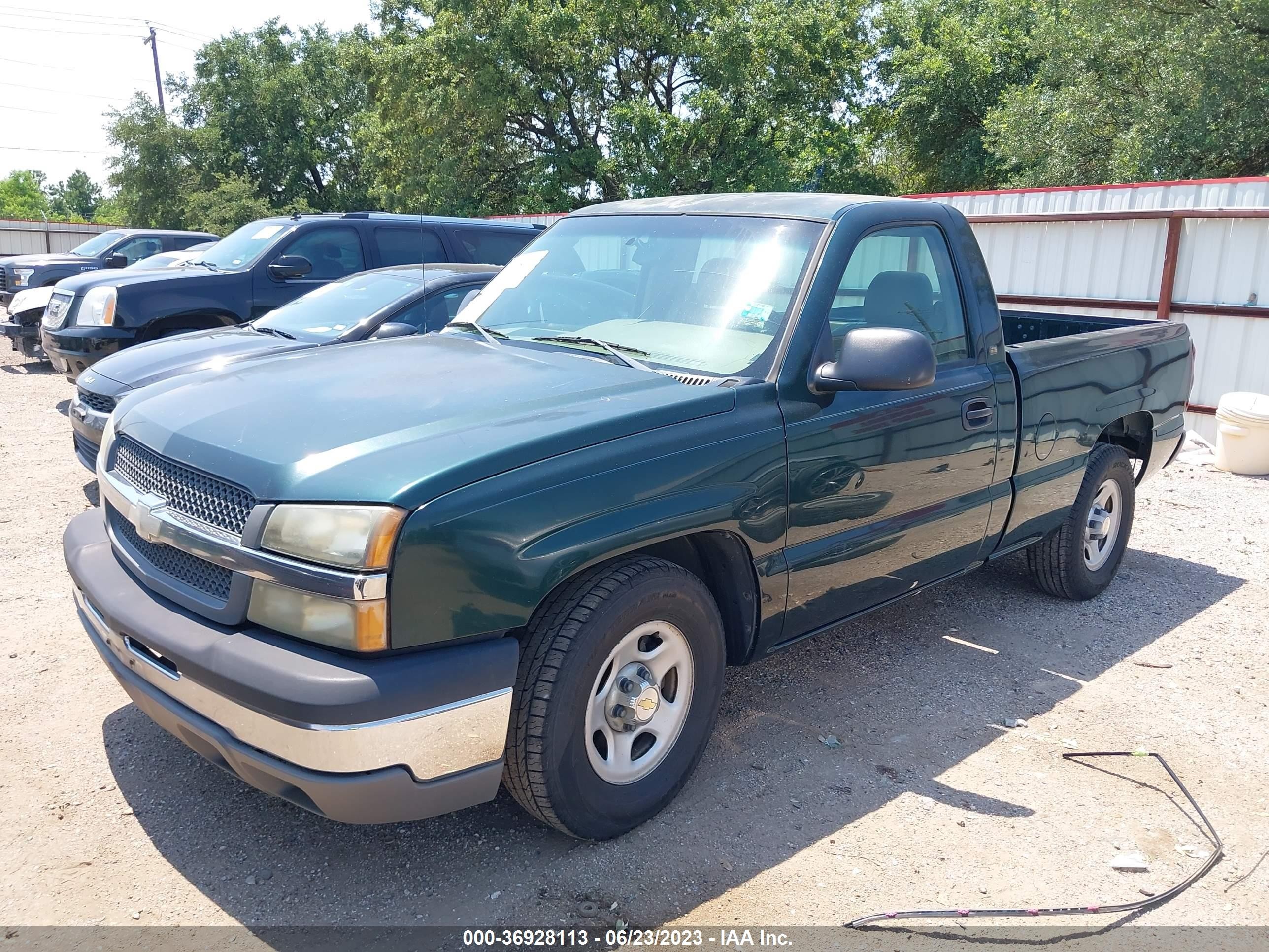 Photo 1 VIN: 1GCEC14X14Z238533 - CHEVROLET SILVERADO 