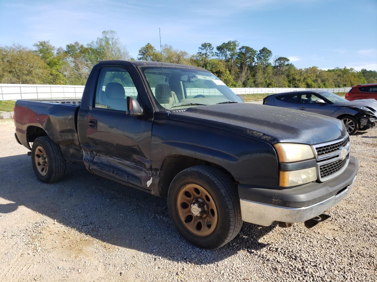 Photo 3 VIN: 1GCEC14X27Z178573 - CHEVROLET SILVERADO 