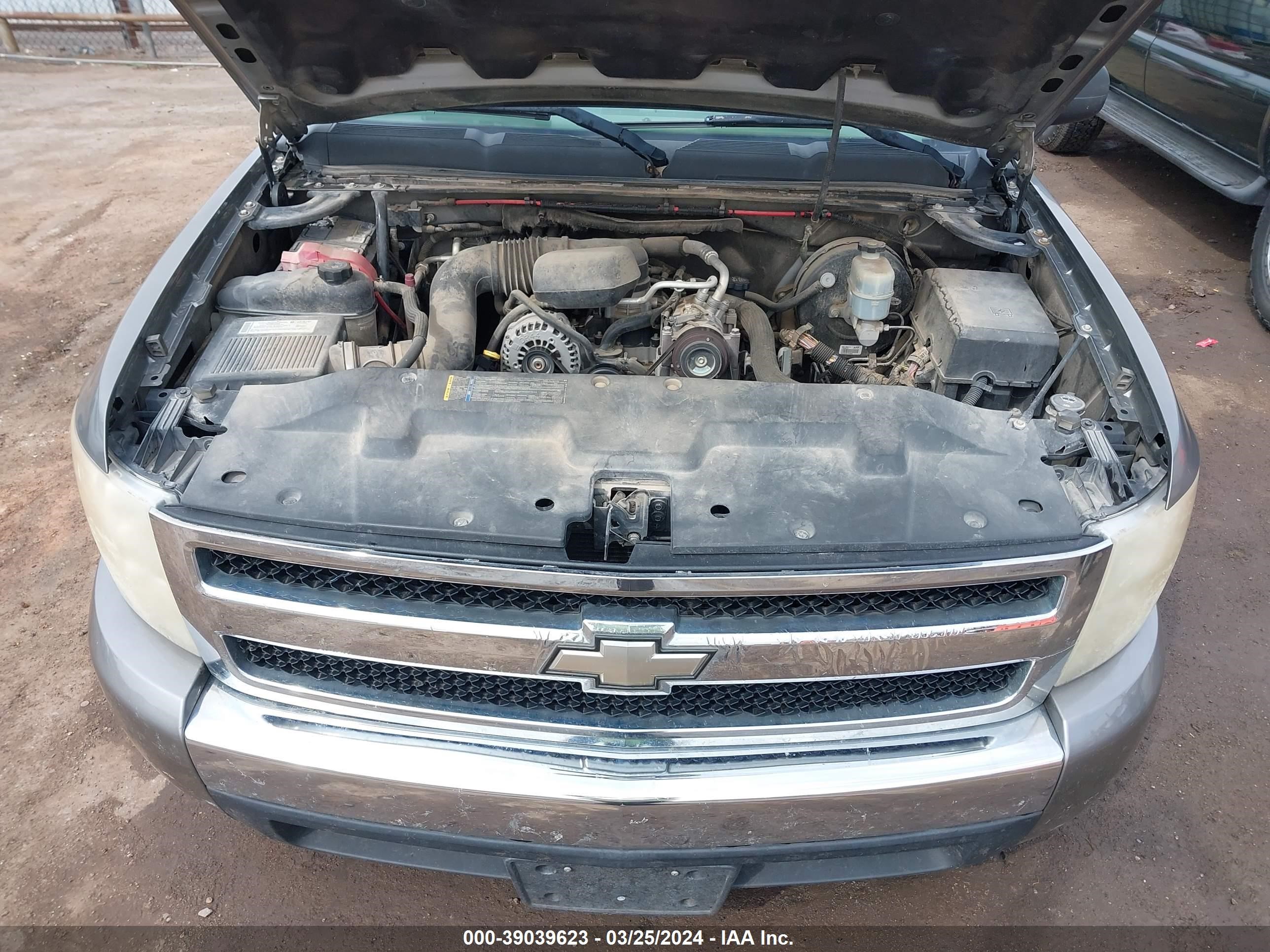 Photo 9 VIN: 1GCEC14X28Z112560 - CHEVROLET SILVERADO 