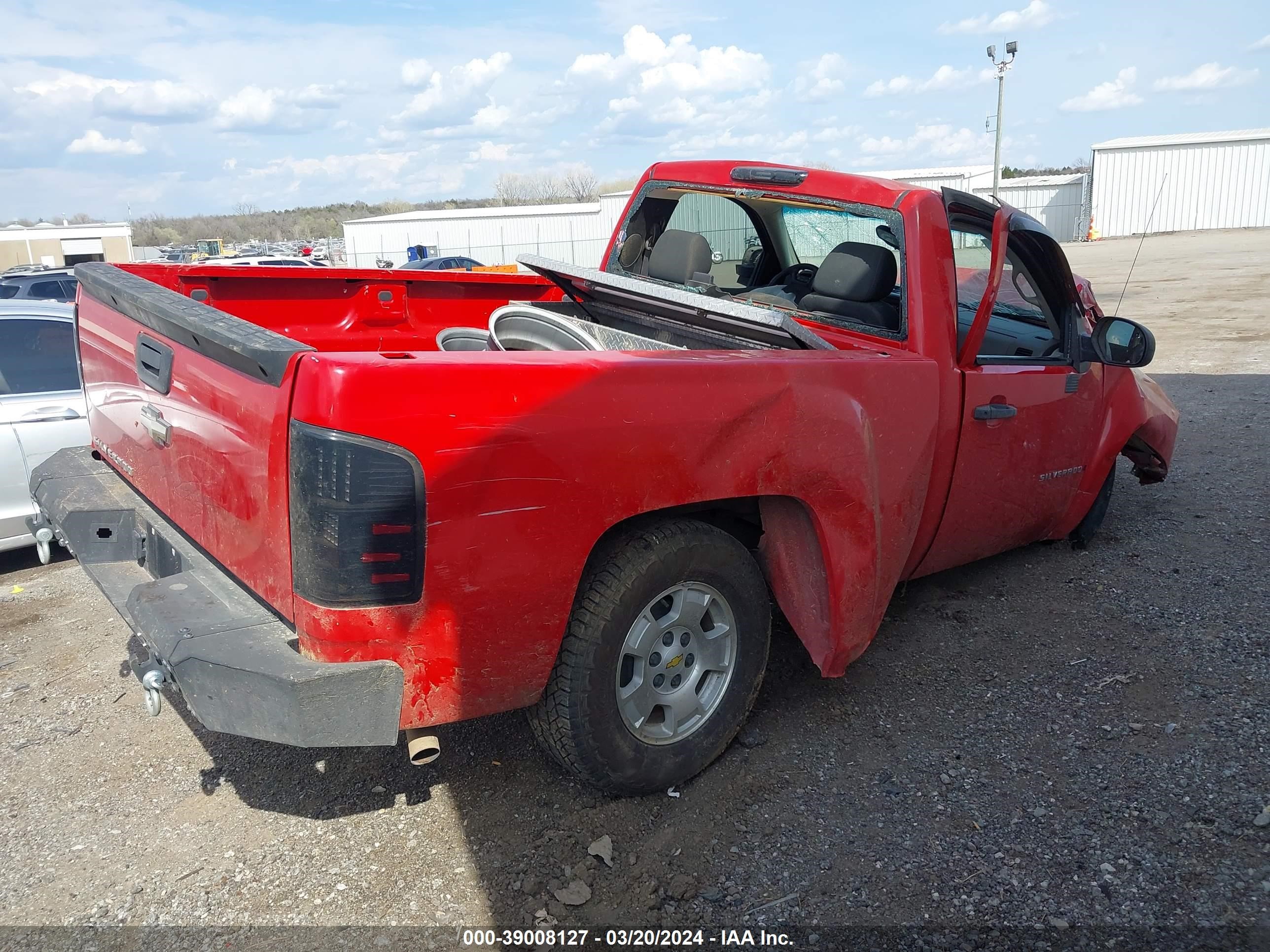 Photo 3 VIN: 1GCEC14X28Z325041 - CHEVROLET SILVERADO 