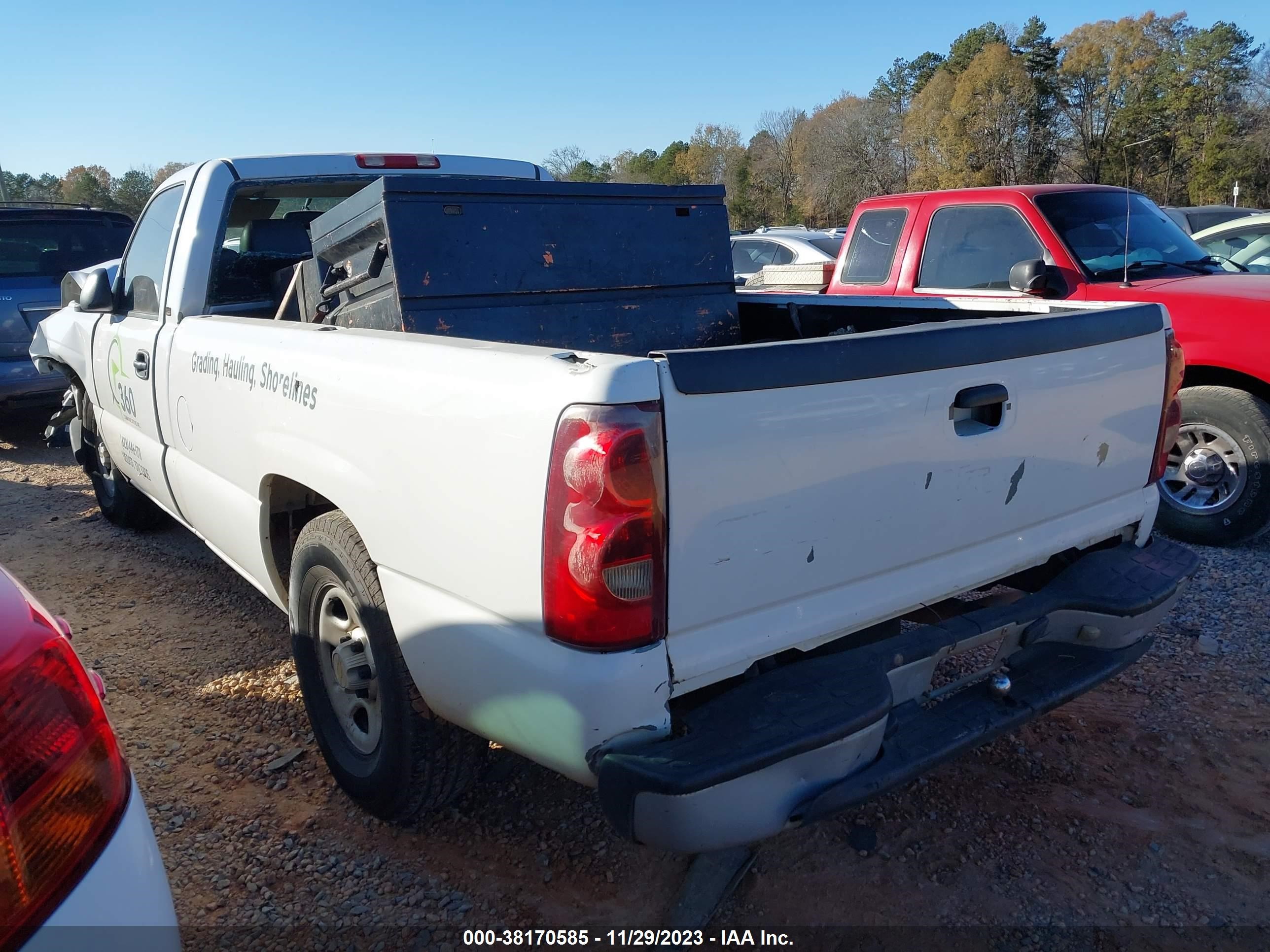 Photo 2 VIN: 1GCEC14X33Z345453 - CHEVROLET SILVERADO 