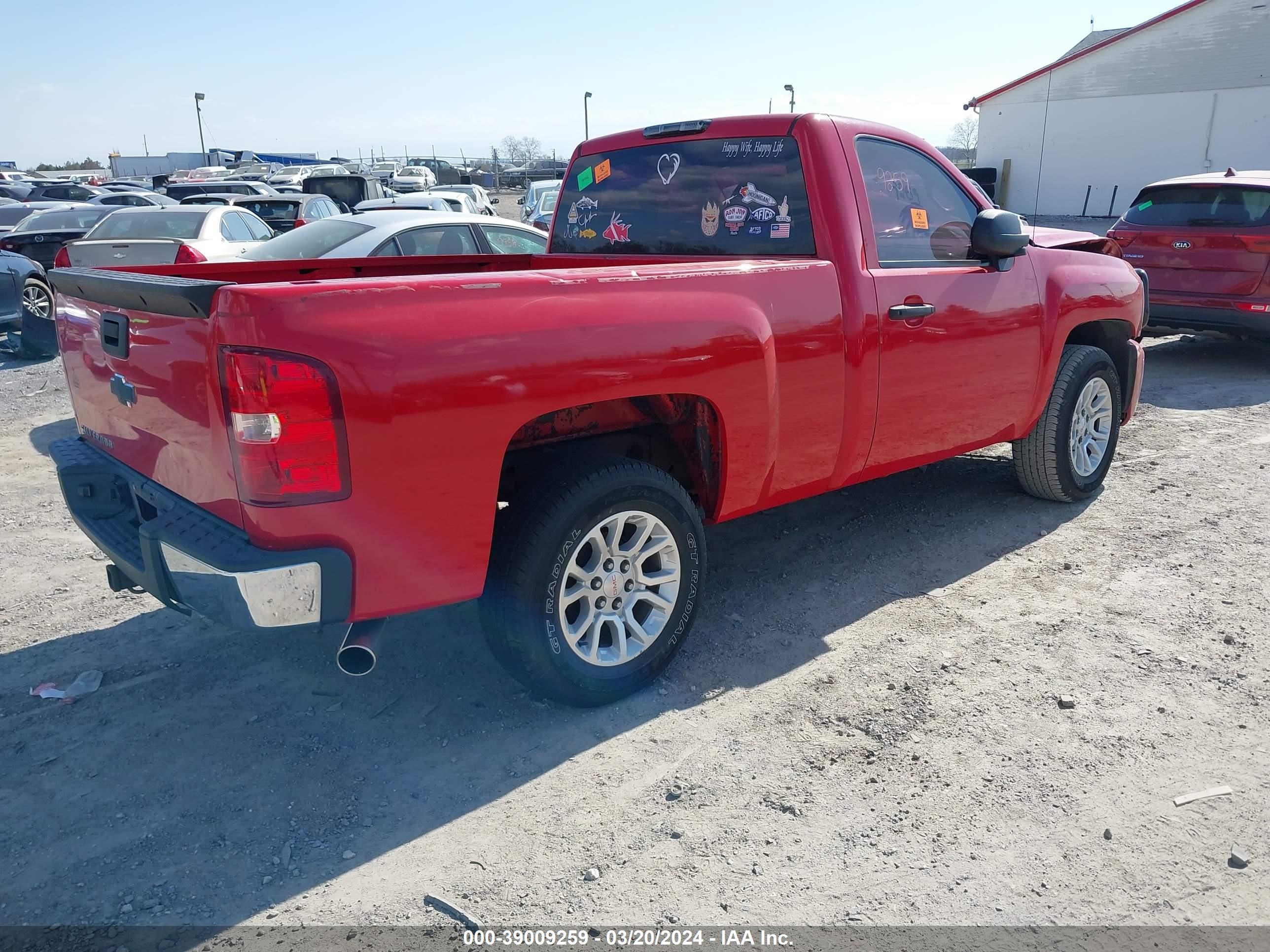 Photo 3 VIN: 1GCEC14X38Z321340 - CHEVROLET SILVERADO 