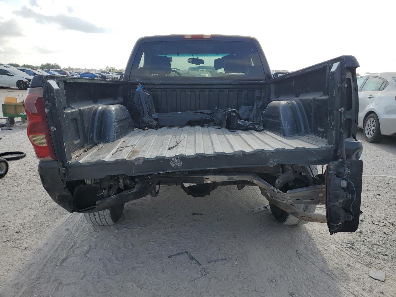 Photo 5 VIN: 1GCEC14X43Z274439 - CHEVROLET SILVERADO 