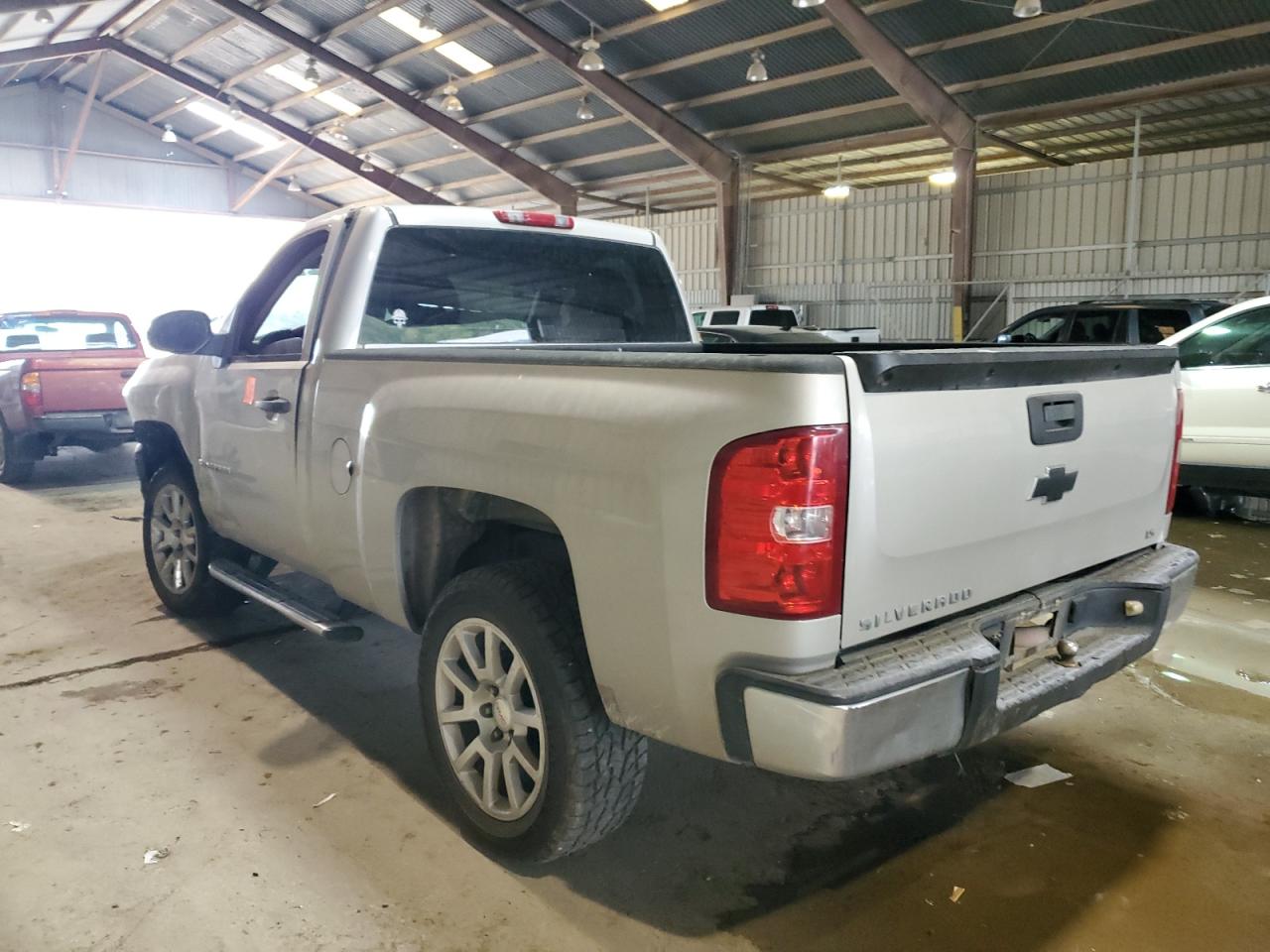 Photo 1 VIN: 1GCEC14X48Z199670 - CHEVROLET SILVERADO 