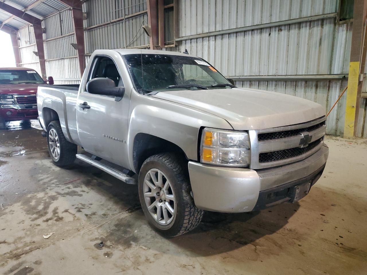 Photo 3 VIN: 1GCEC14X48Z199670 - CHEVROLET SILVERADO 