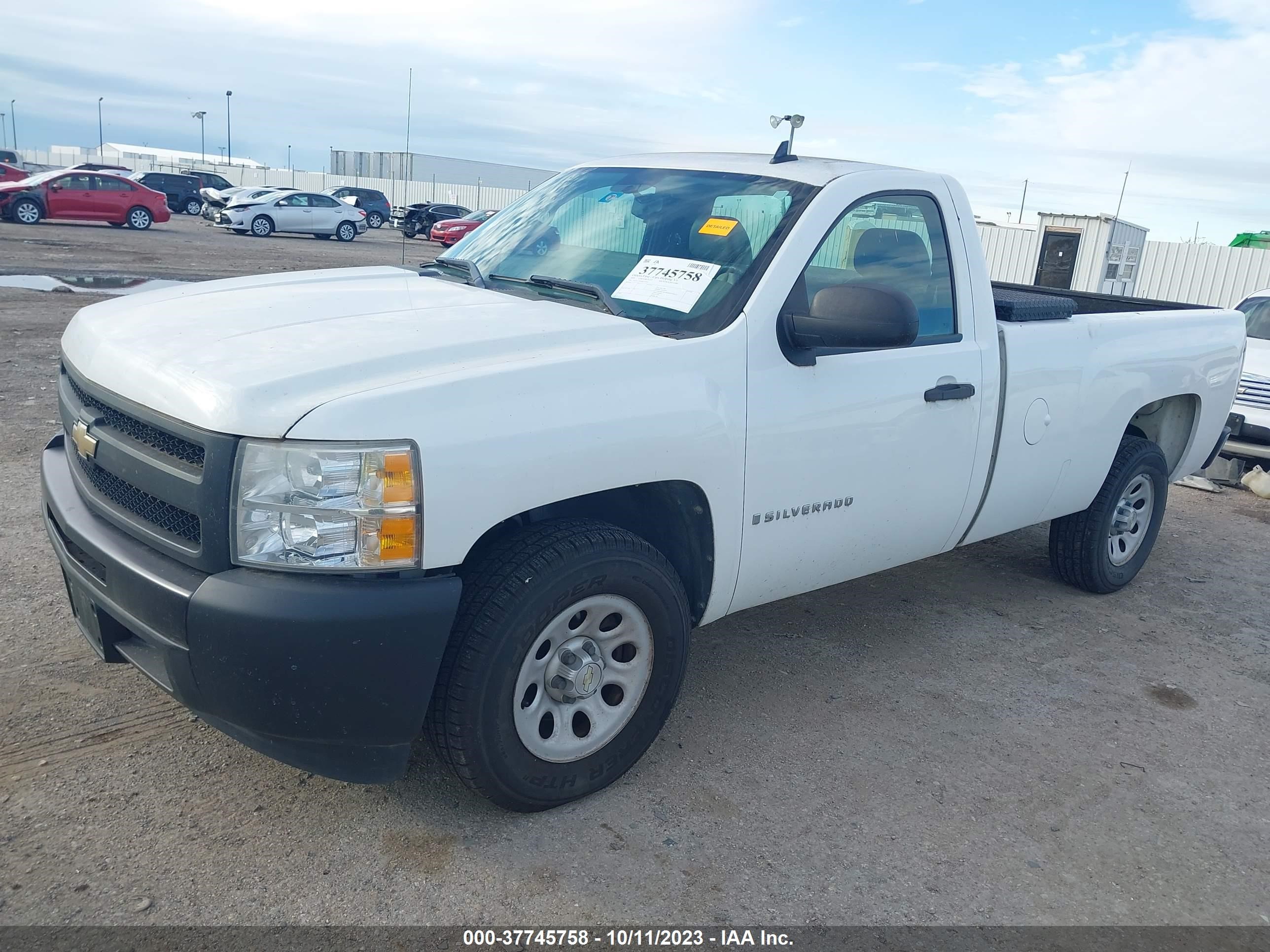 Photo 1 VIN: 1GCEC14X49Z232510 - CHEVROLET SILVERADO 