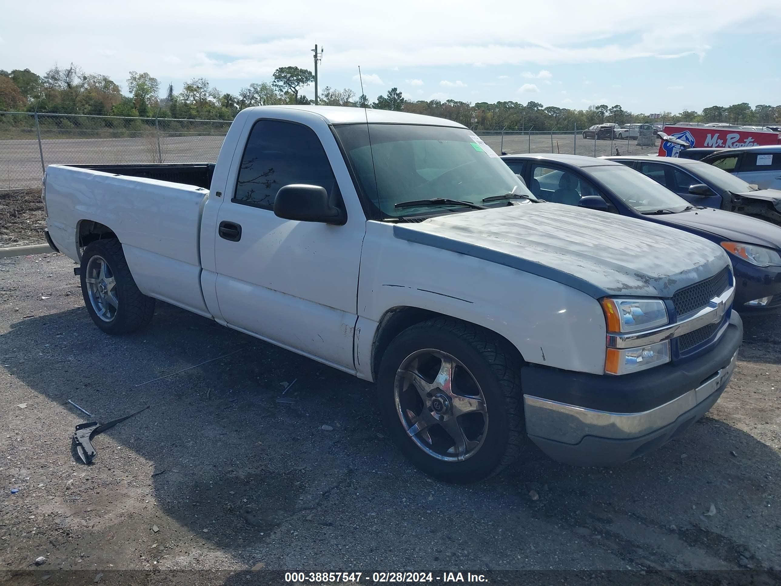 Photo 0 VIN: 1GCEC14X54Z236073 - CHEVROLET SILVERADO 