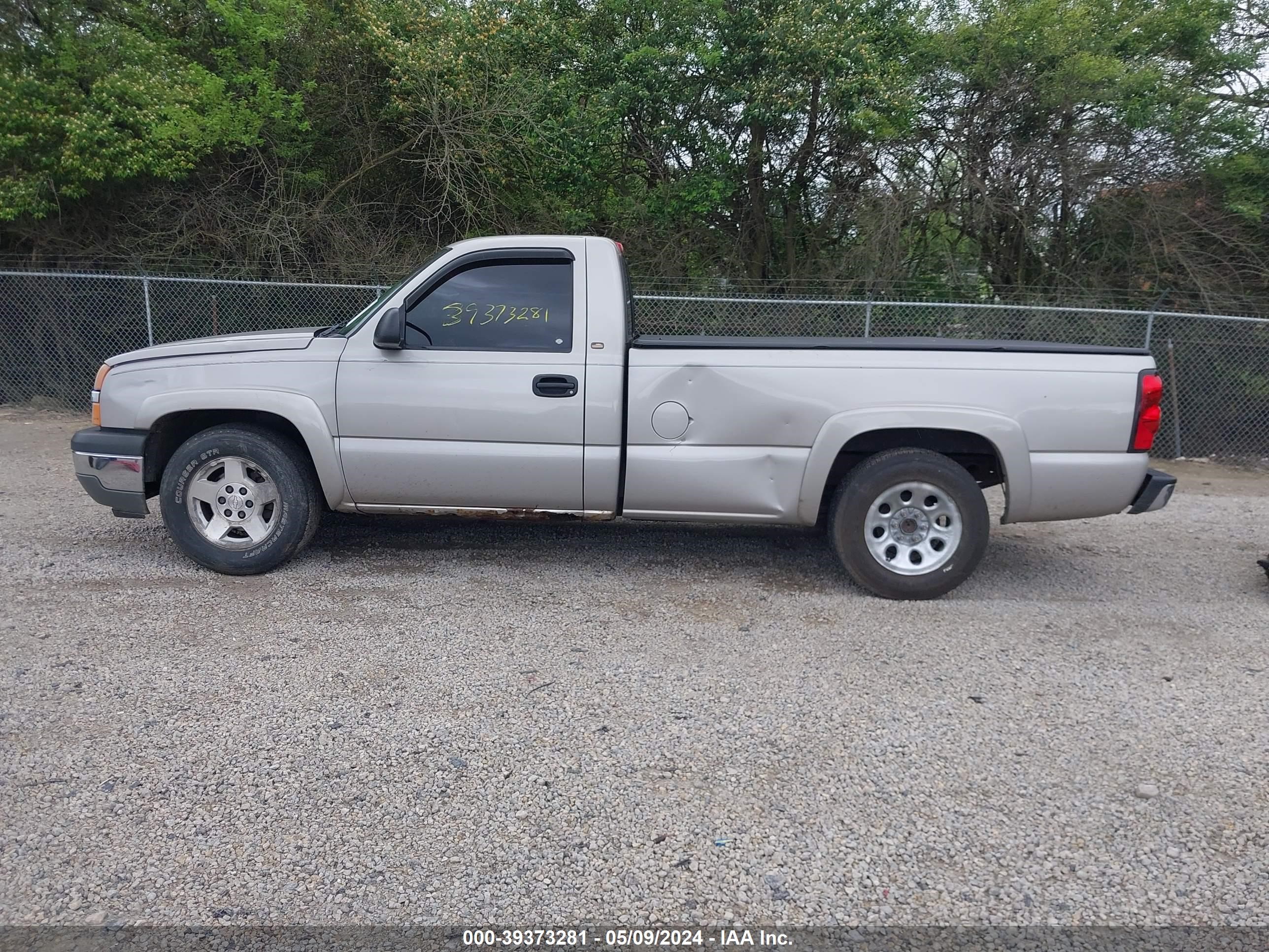 Photo 13 VIN: 1GCEC14X55Z199060 - CHEVROLET SILVERADO 