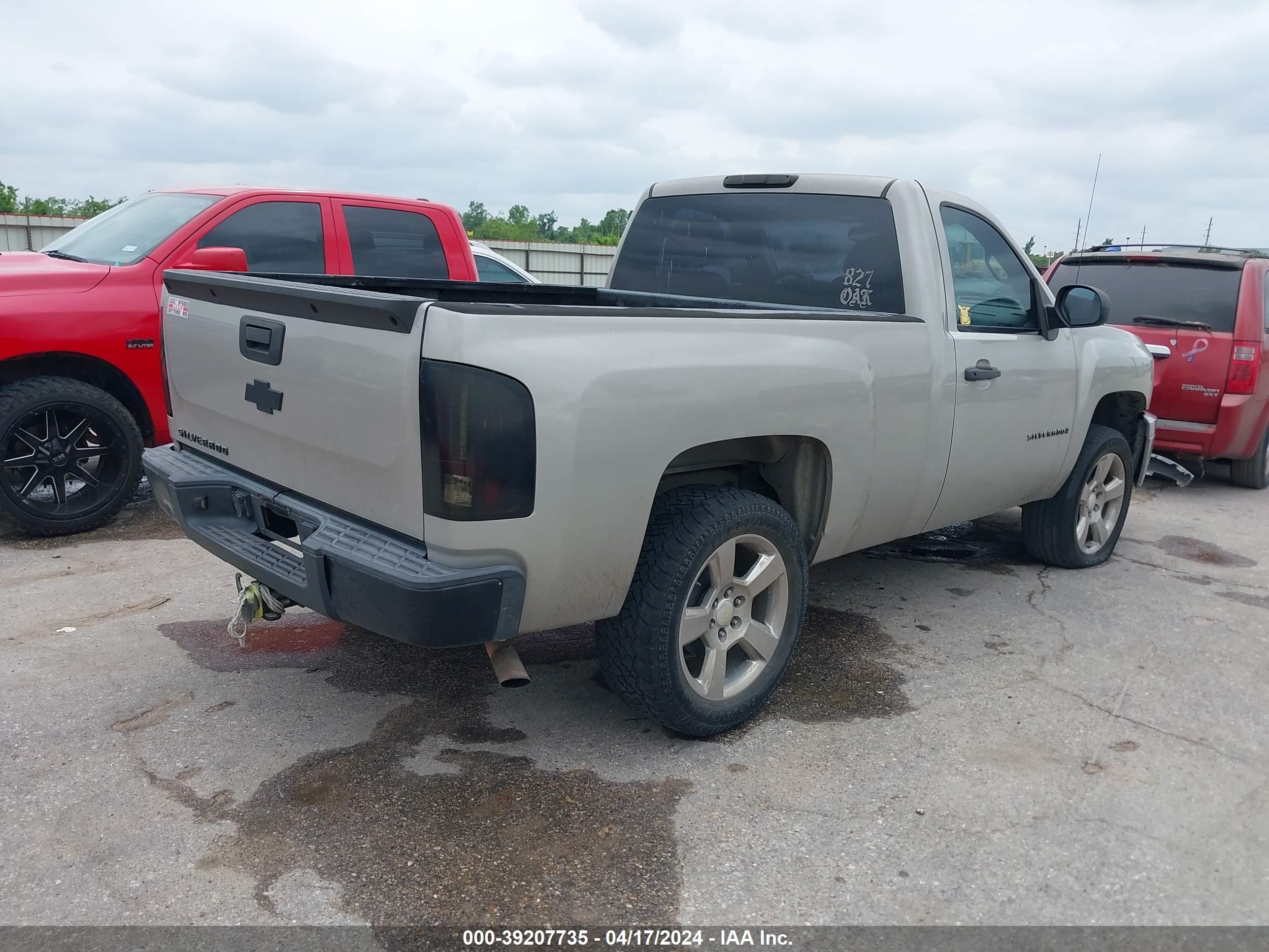 Photo 3 VIN: 1GCEC14X59Z189523 - CHEVROLET SILVERADO 