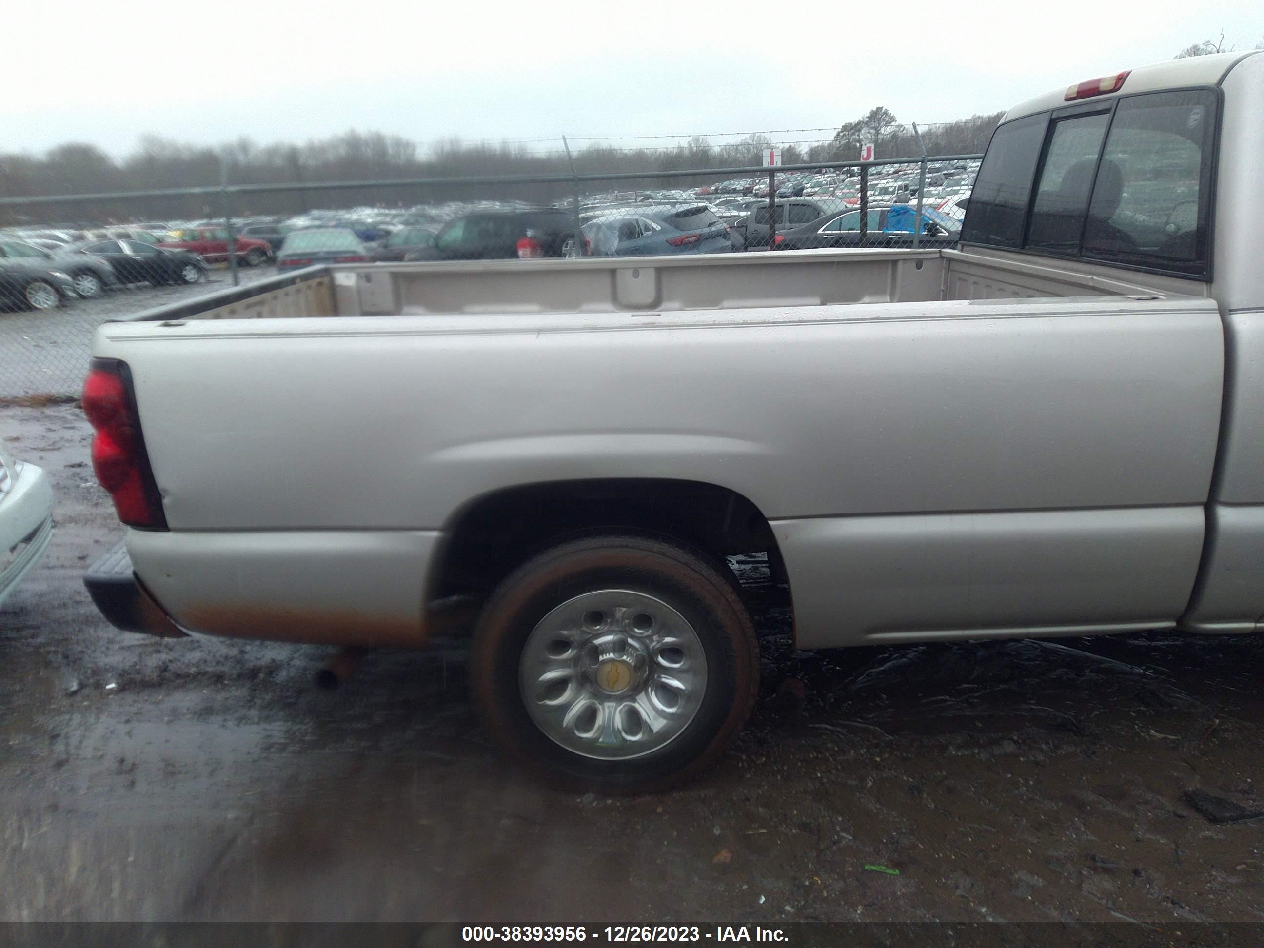 Photo 7 VIN: 1GCEC14X65Z339519 - CHEVROLET SILVERADO 