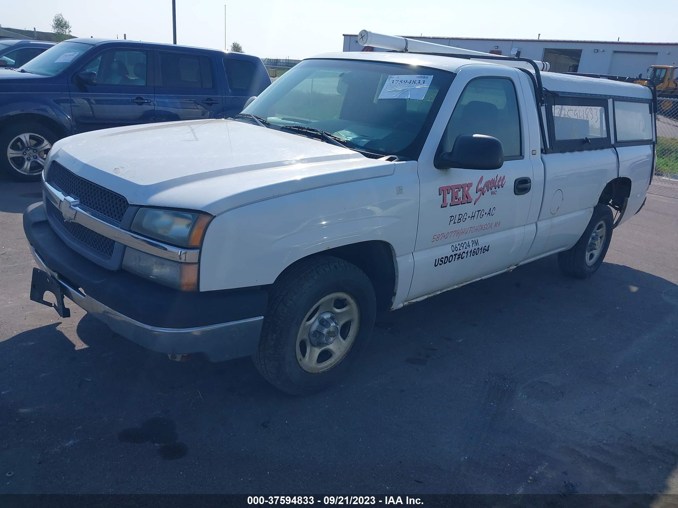 Photo 1 VIN: 1GCEC14X83Z154160 - CHEVROLET SILVERADO 