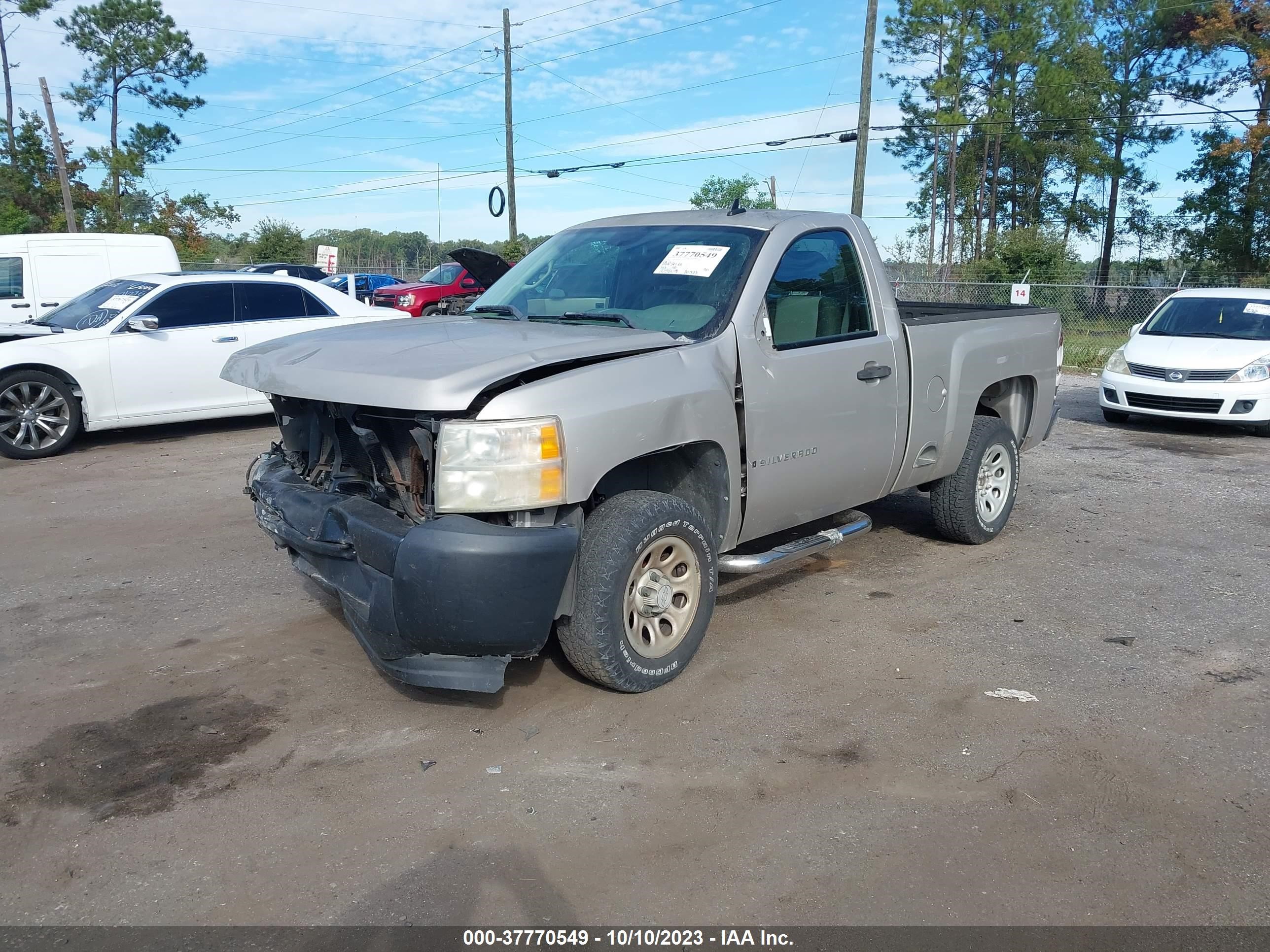 Photo 1 VIN: 1GCEC14X87Z604945 - CHEVROLET SILVERADO 