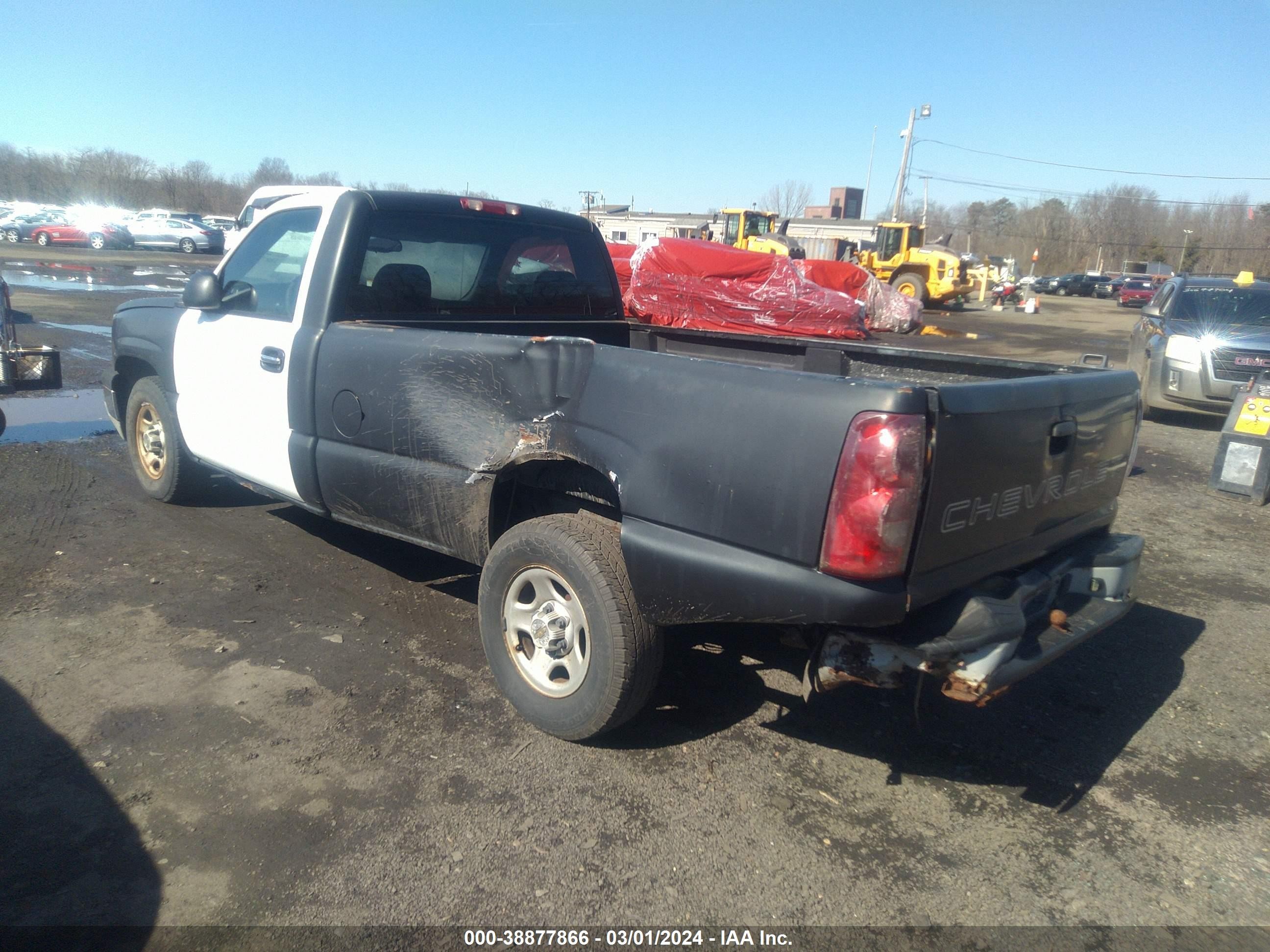 Photo 2 VIN: 1GCEC14X93Z225592 - CHEVROLET SILVERADO 