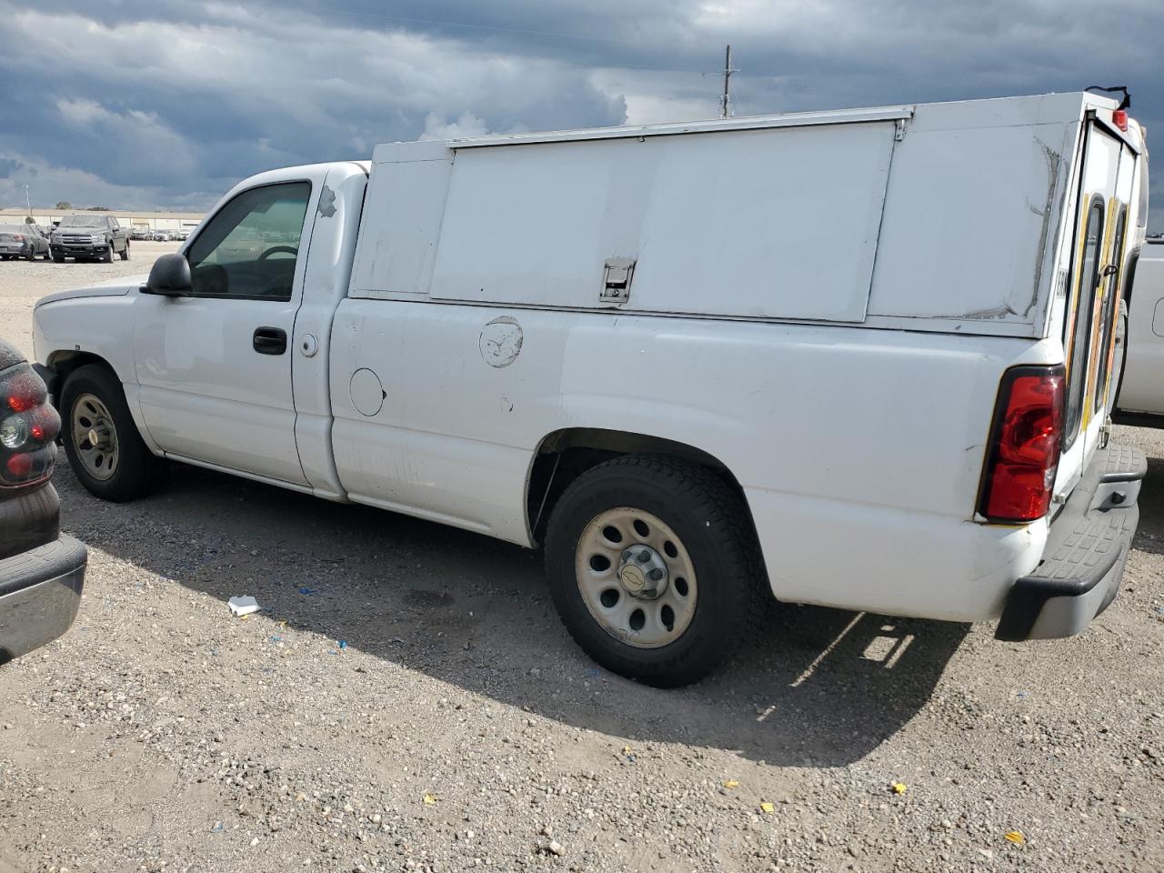 Photo 1 VIN: 1GCEC14XX7Z146406 - CHEVROLET SILVERADO 