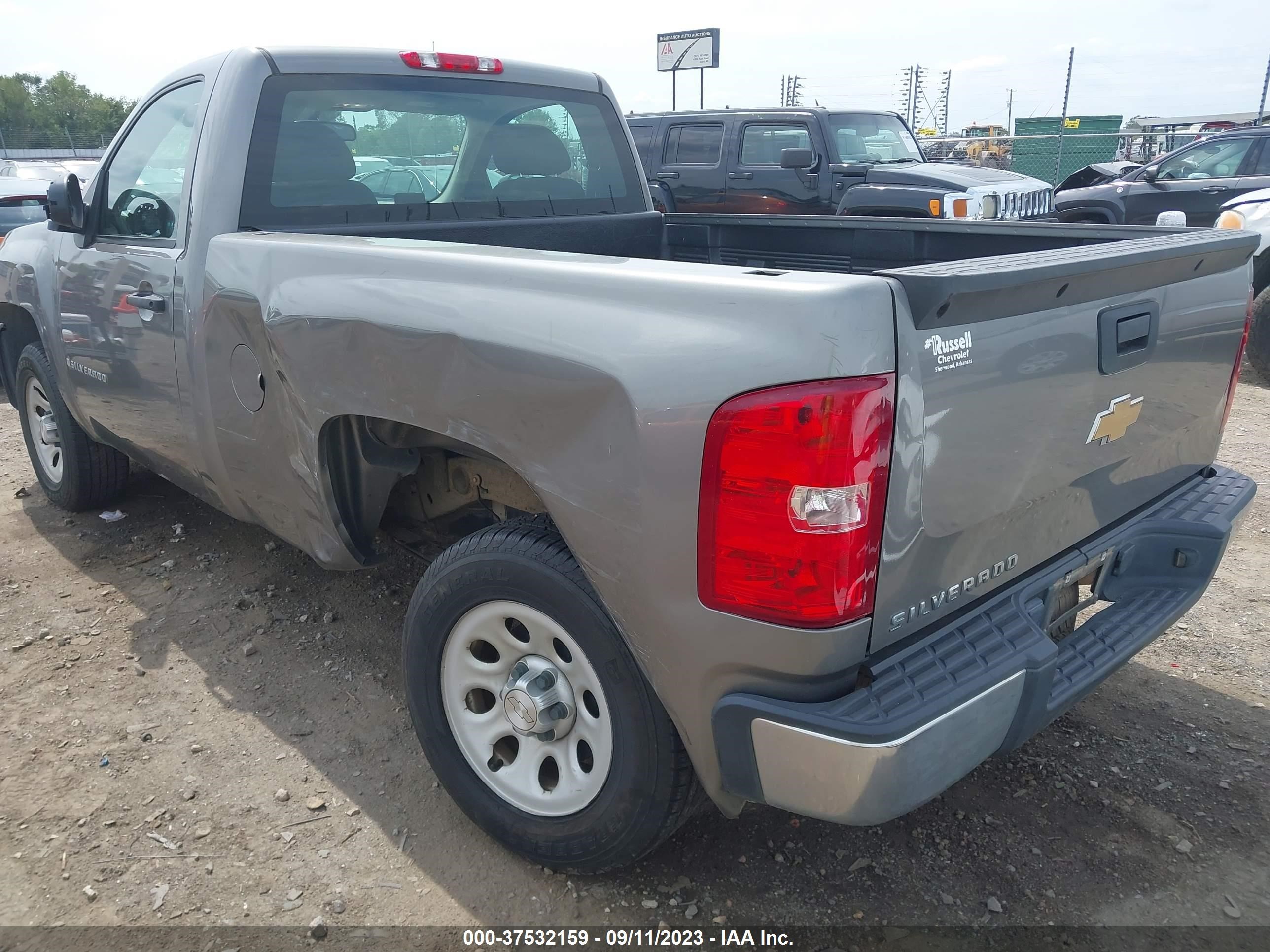 Photo 2 VIN: 1GCEC14XX9Z151477 - CHEVROLET SILVERADO 