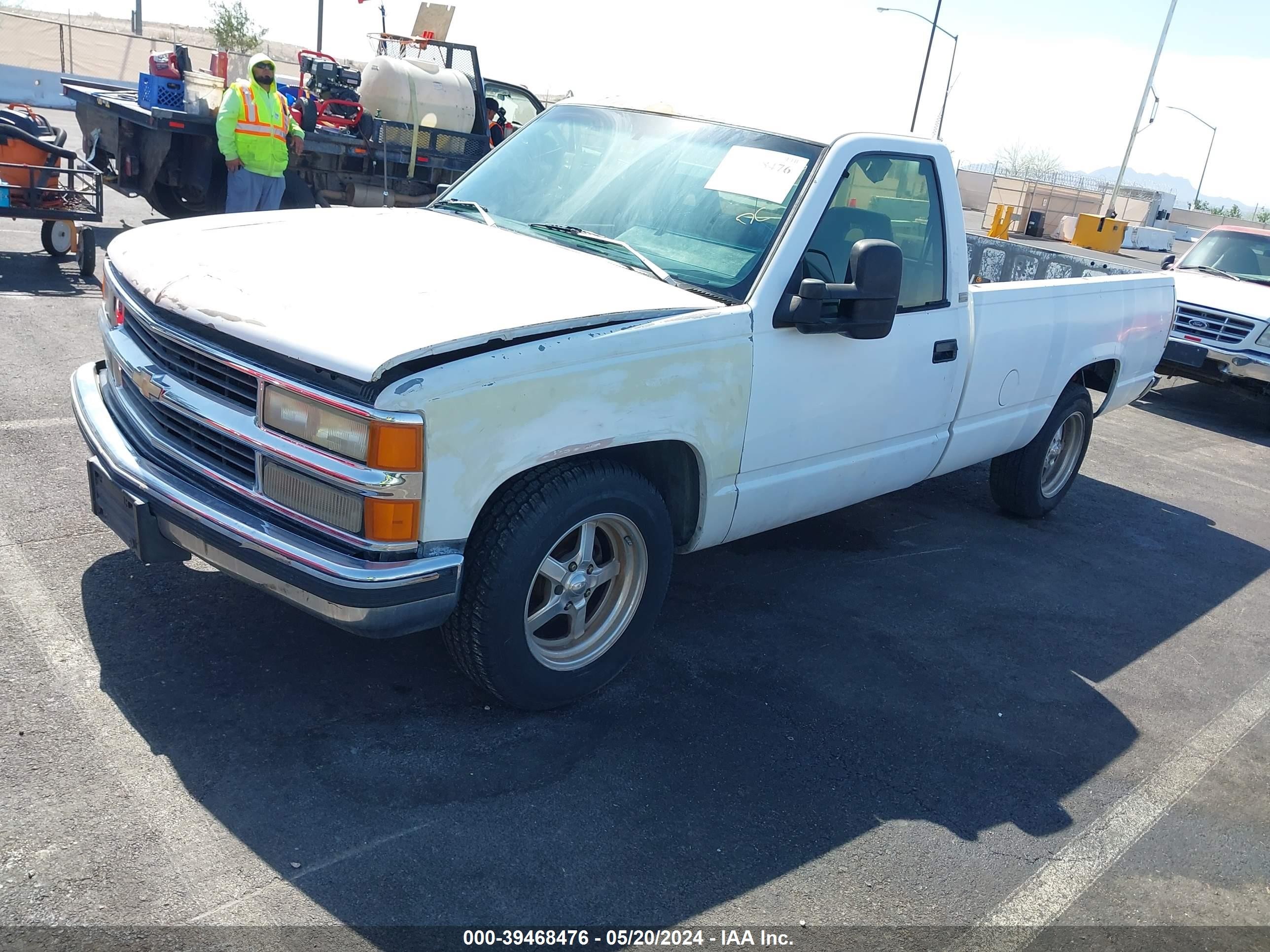 Photo 1 VIN: 1GCEC14Z2PE153522 - CHEVROLET GMT-400 