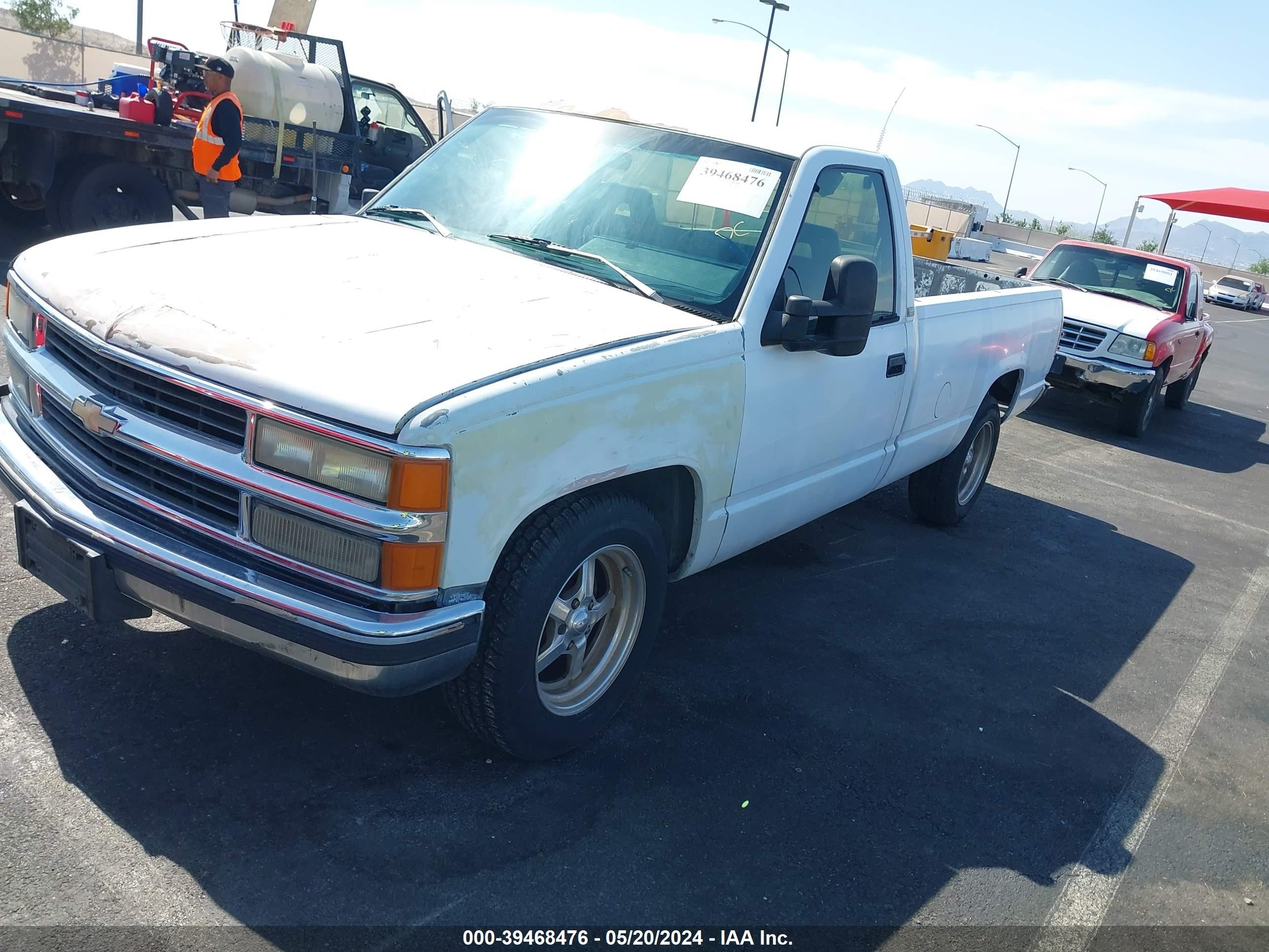 Photo 12 VIN: 1GCEC14Z2PE153522 - CHEVROLET GMT-400 